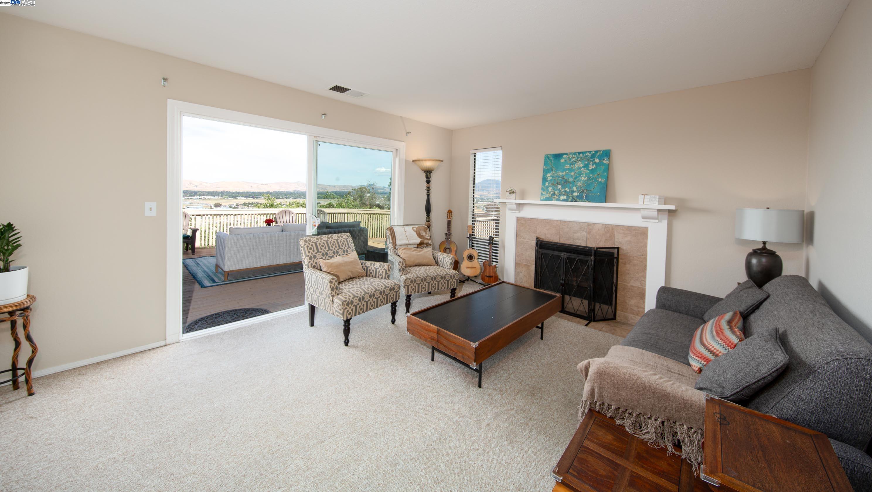 Photo #5: 41097722 Listing: Photo #5
