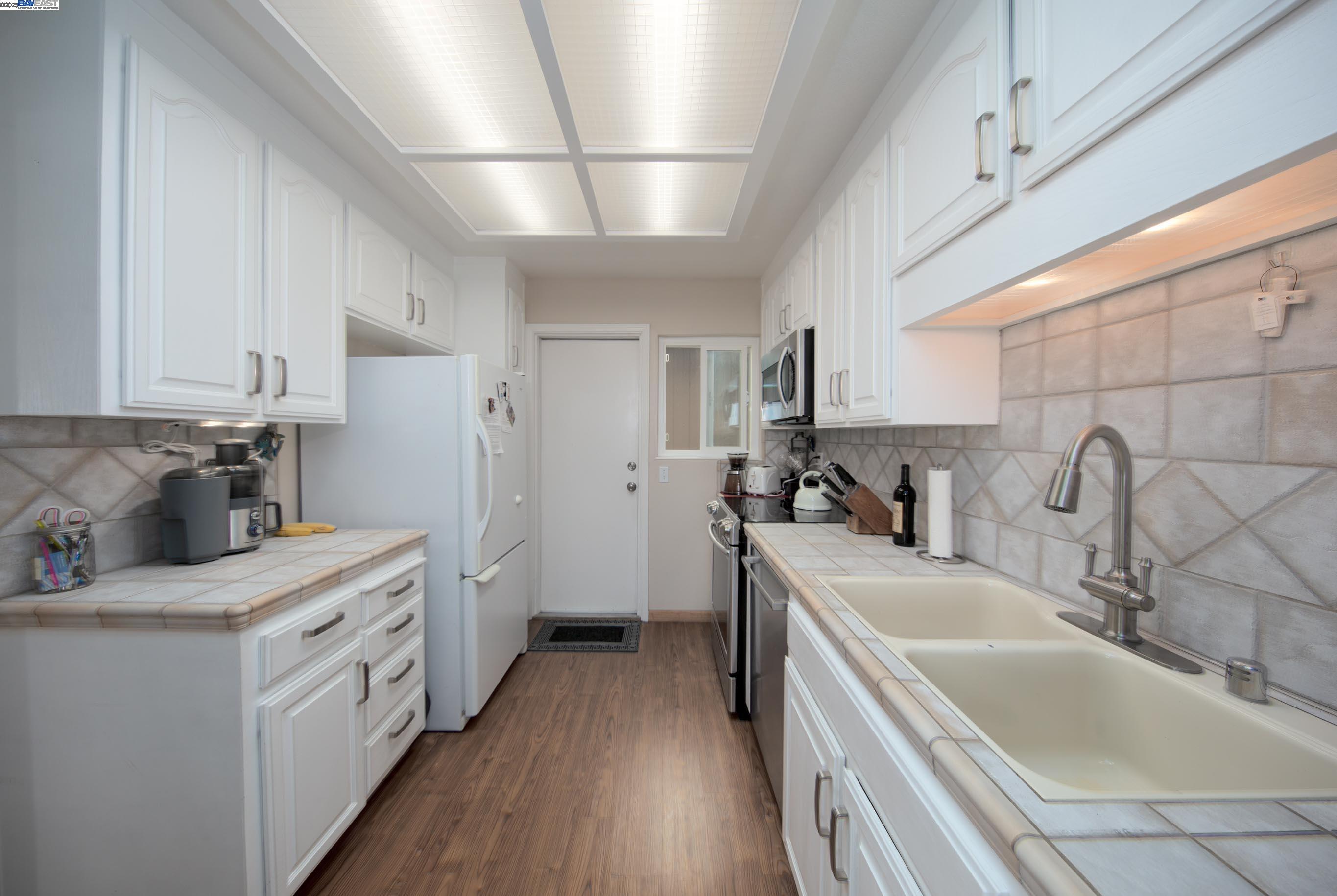 Photo #10: 41097722 Listing: Photo #10