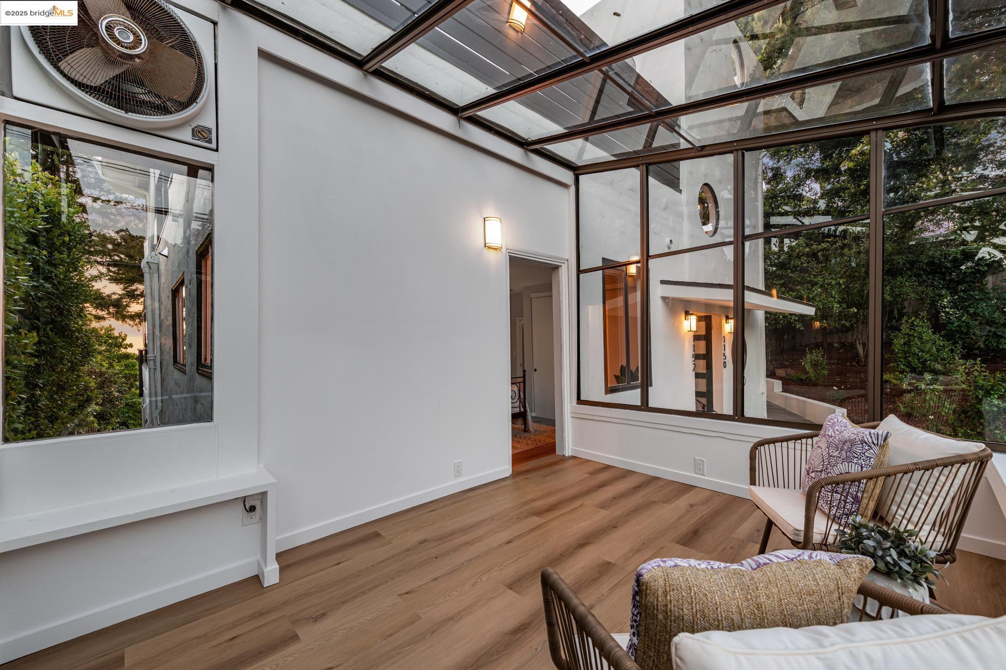 Detail Gallery Image 14 of 60 For 1150 Arch St, Berkeley,  CA 94708 - – Beds | – Baths