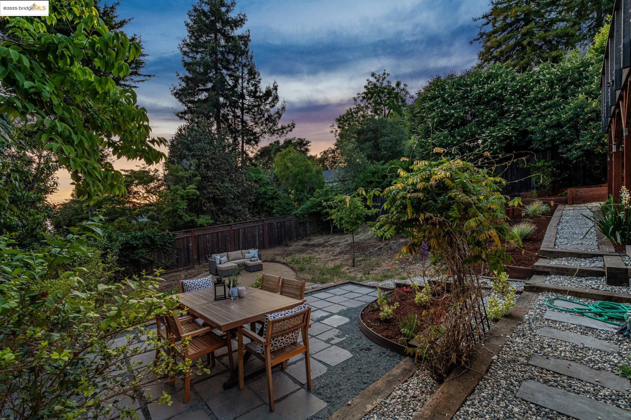 Detail Gallery Image 18 of 60 For 1150 Arch St, Berkeley,  CA 94708 - – Beds | – Baths