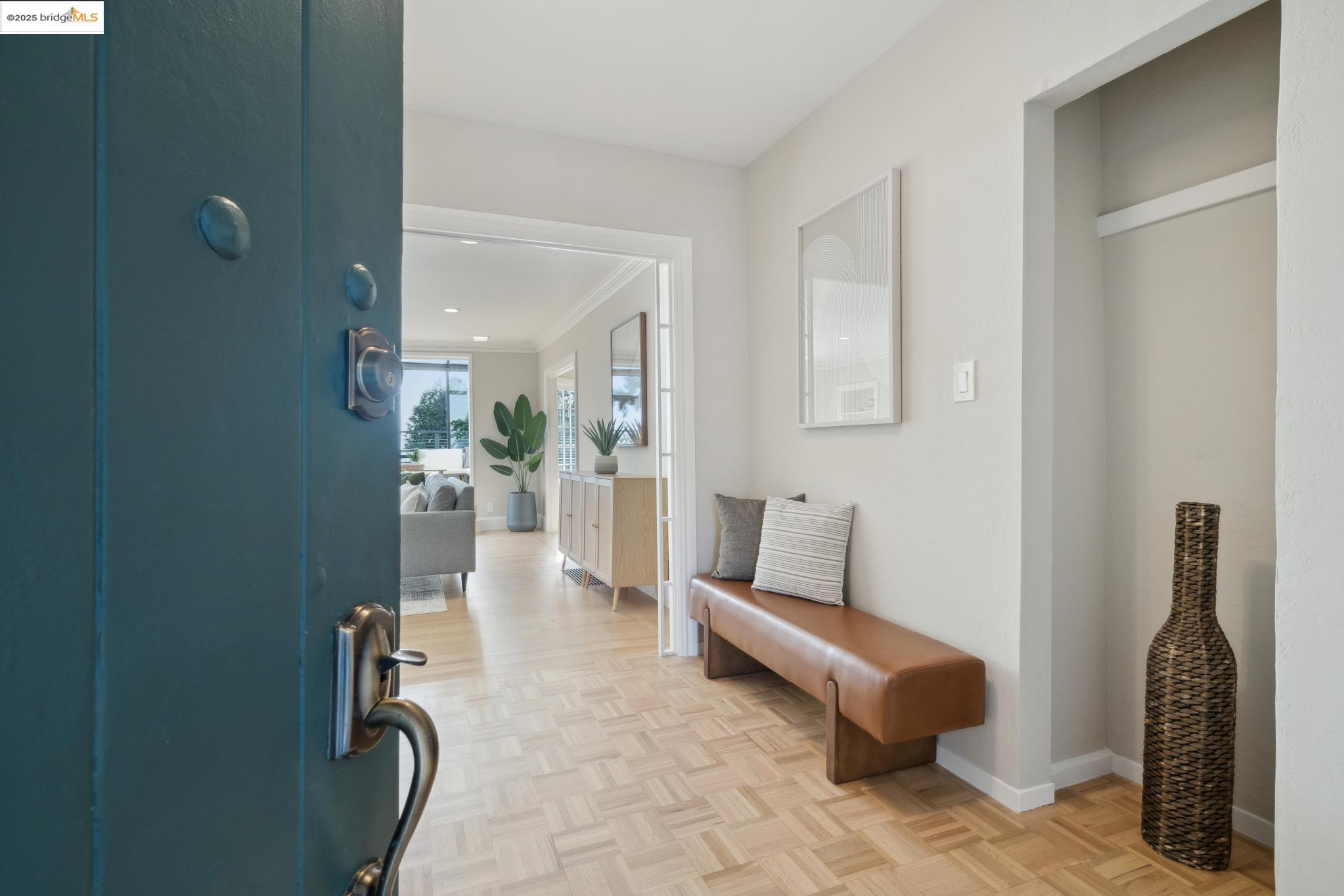 Detail Gallery Image 4 of 60 For 1150 Arch St, Berkeley,  CA 94708 - – Beds | – Baths