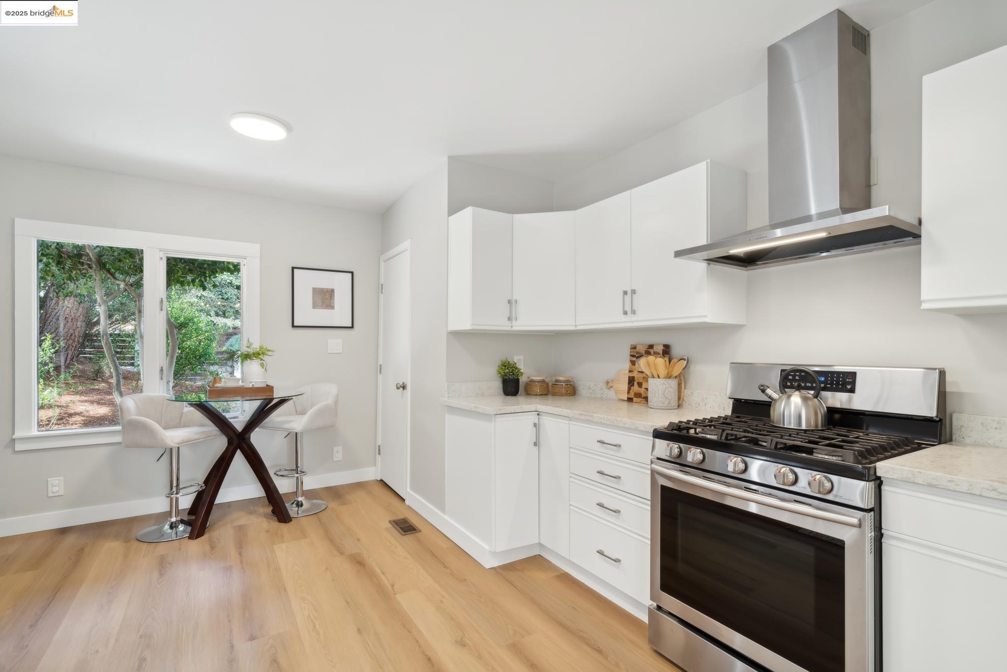 Detail Gallery Image 35 of 60 For 1150 Arch St, Berkeley,  CA 94708 - – Beds | – Baths