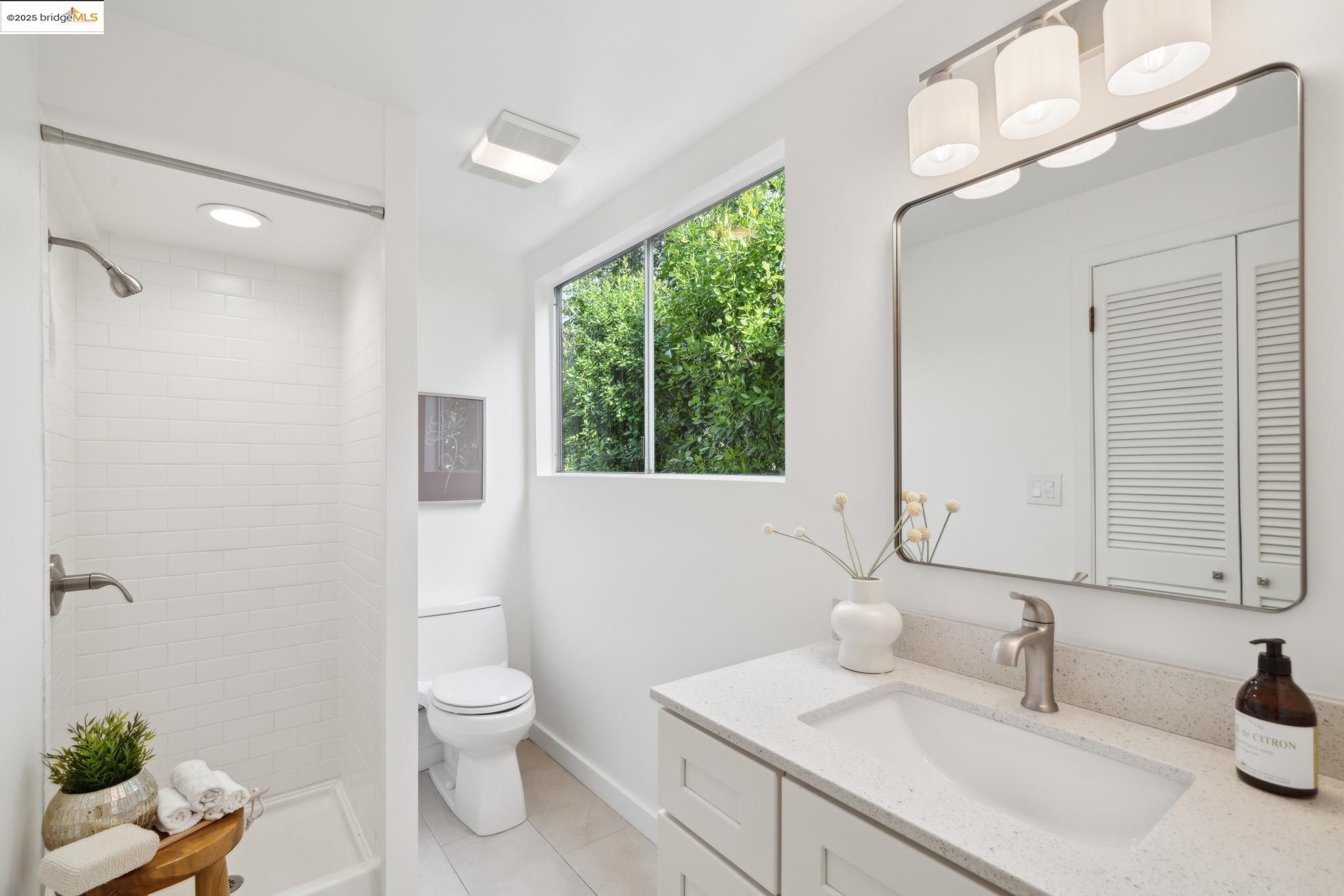 Detail Gallery Image 43 of 60 For 1150 Arch St, Berkeley,  CA 94708 - – Beds | – Baths