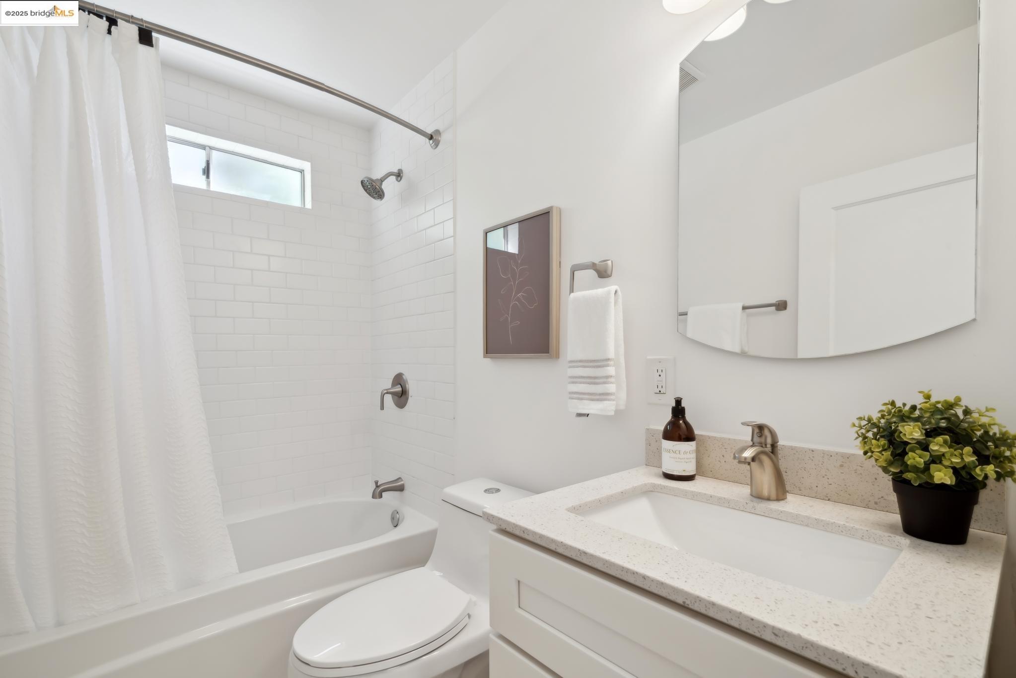 Detail Gallery Image 47 of 60 For 1150 Arch St, Berkeley,  CA 94708 - – Beds | – Baths