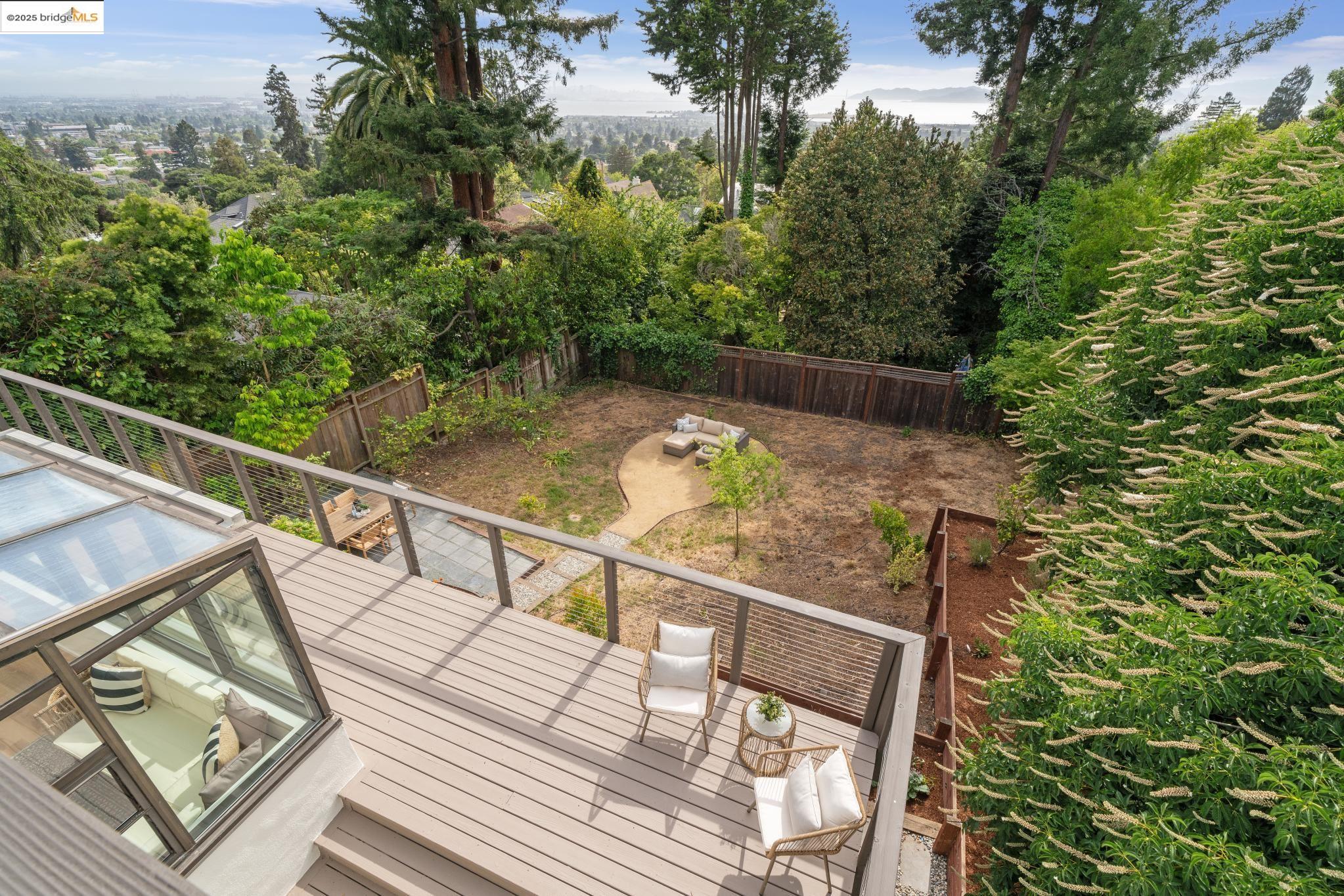 Detail Gallery Image 59 of 60 For 1150 Arch St, Berkeley,  CA 94708 - 5 Beds | 4/1 Baths
