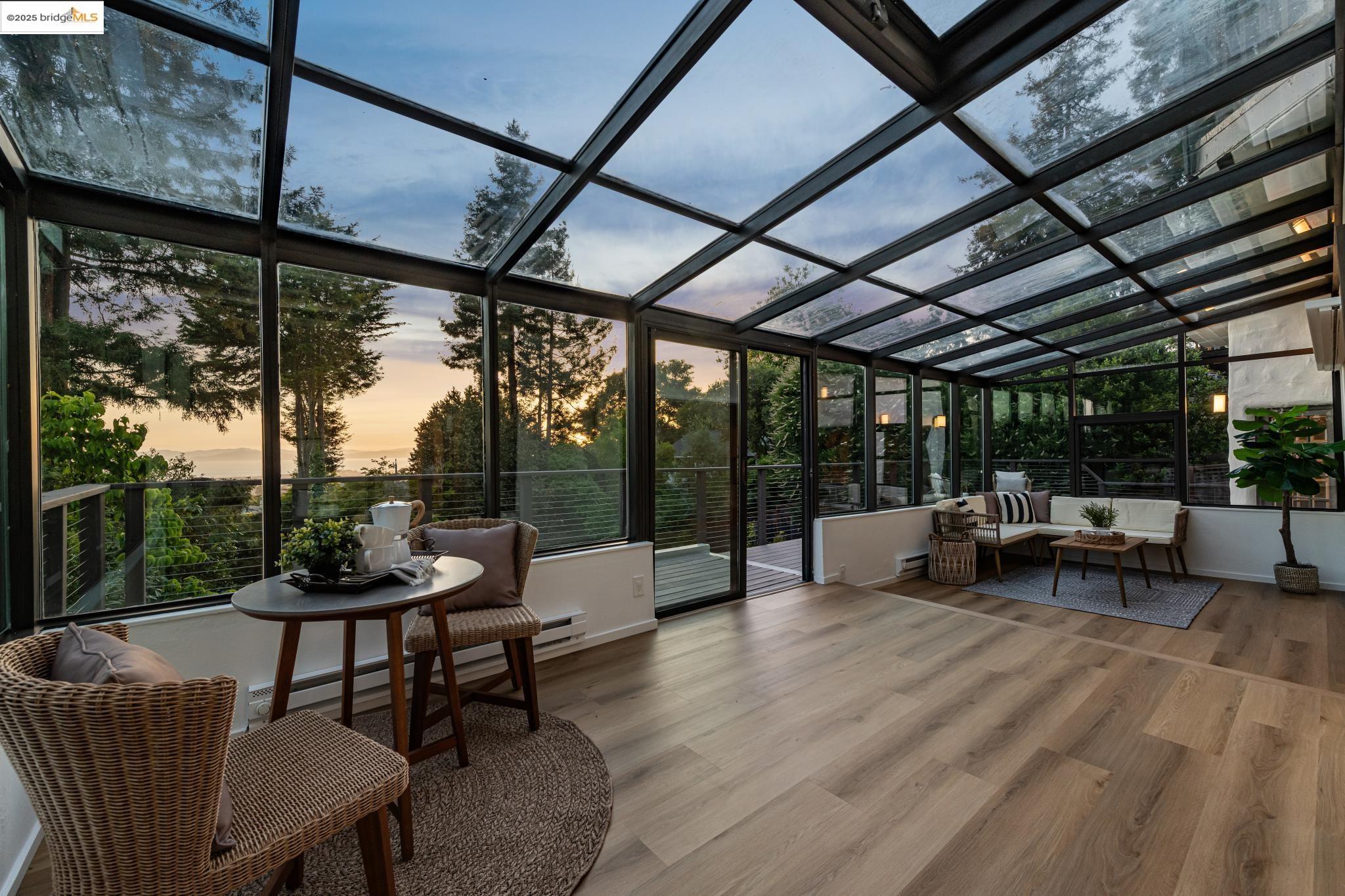 Detail Gallery Image 8 of 60 For 1150 Arch St, Berkeley,  CA 94708 - 5 Beds | 4/1 Baths