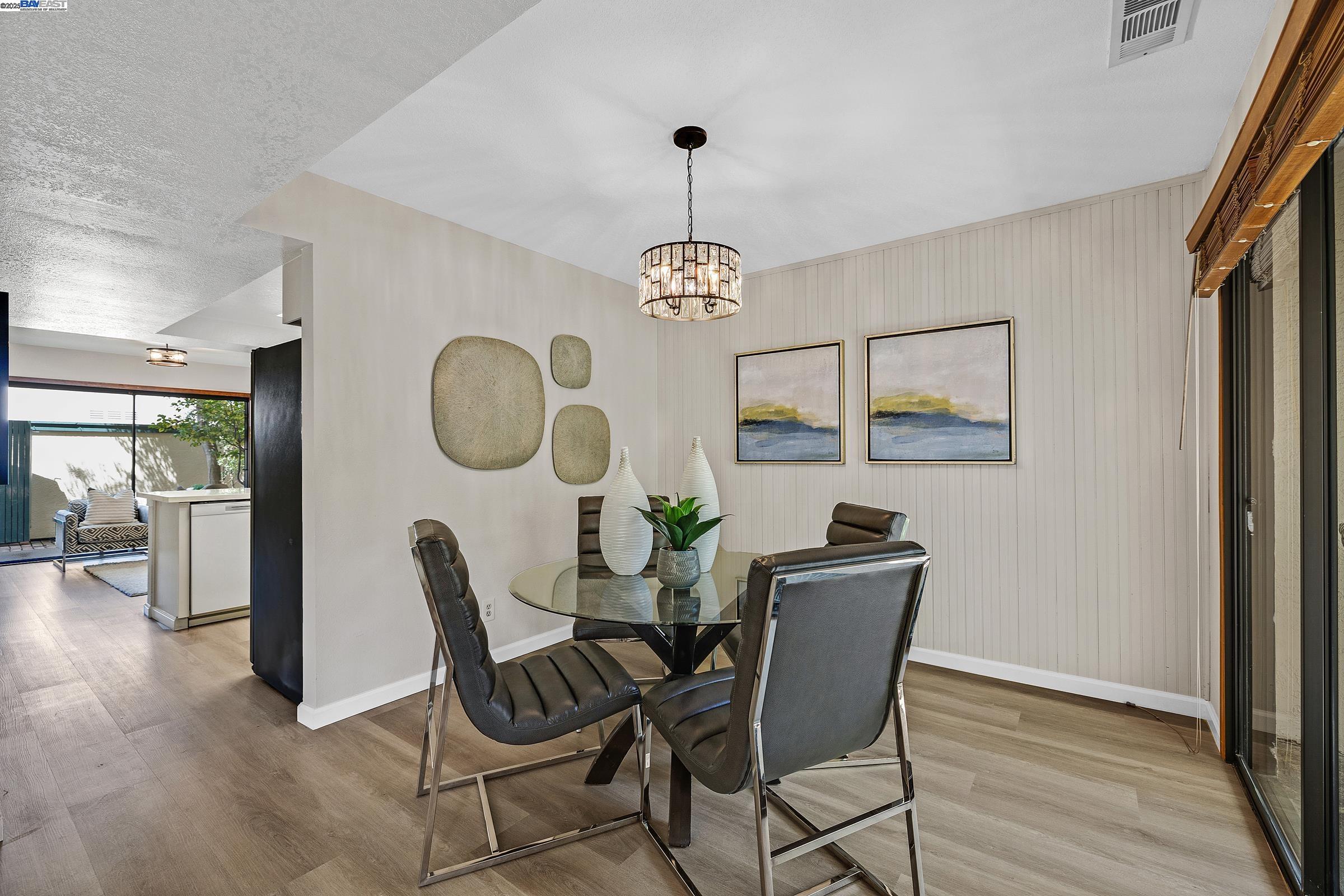 Photo #4: 41097726 Listing 
