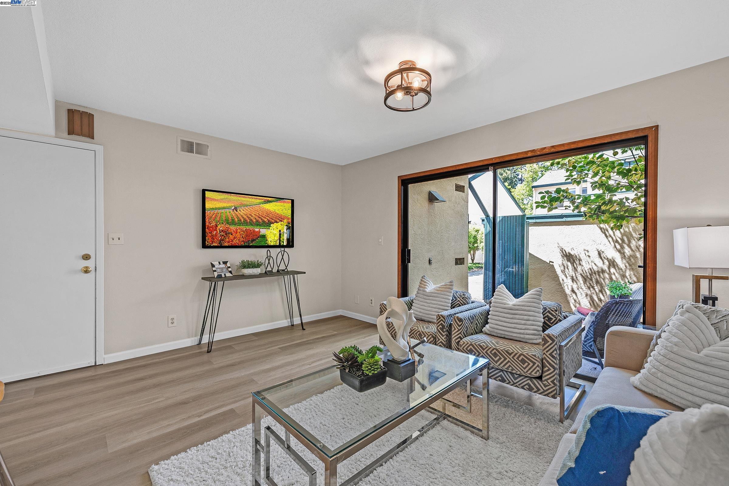 Photo #6: 41097726 Listing 