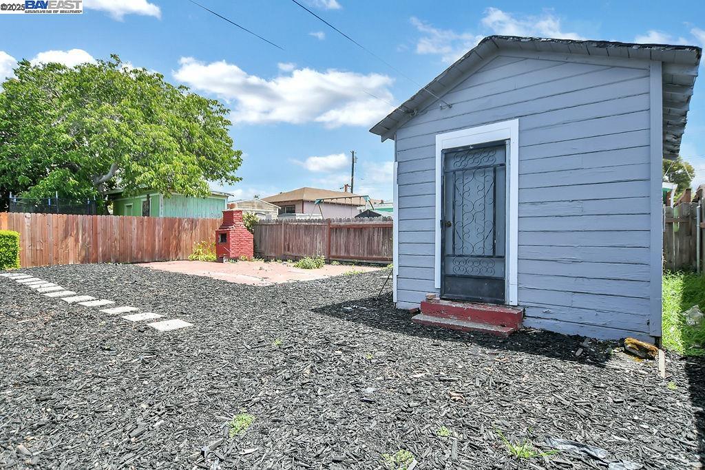 Detail Gallery Image 22 of 22 For 448 Burlwood Ave, Oakland,  CA 94603 - 2 Beds | 1 Baths