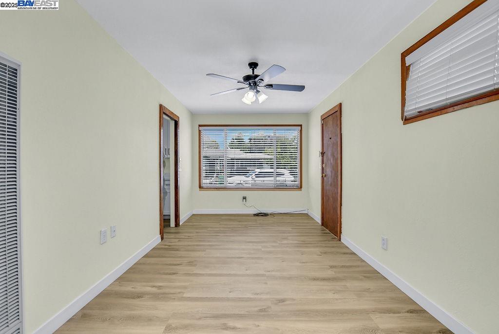 Detail Gallery Image 9 of 22 For 448 Burlwood Ave, Oakland,  CA 94603 - 2 Beds | 1 Baths