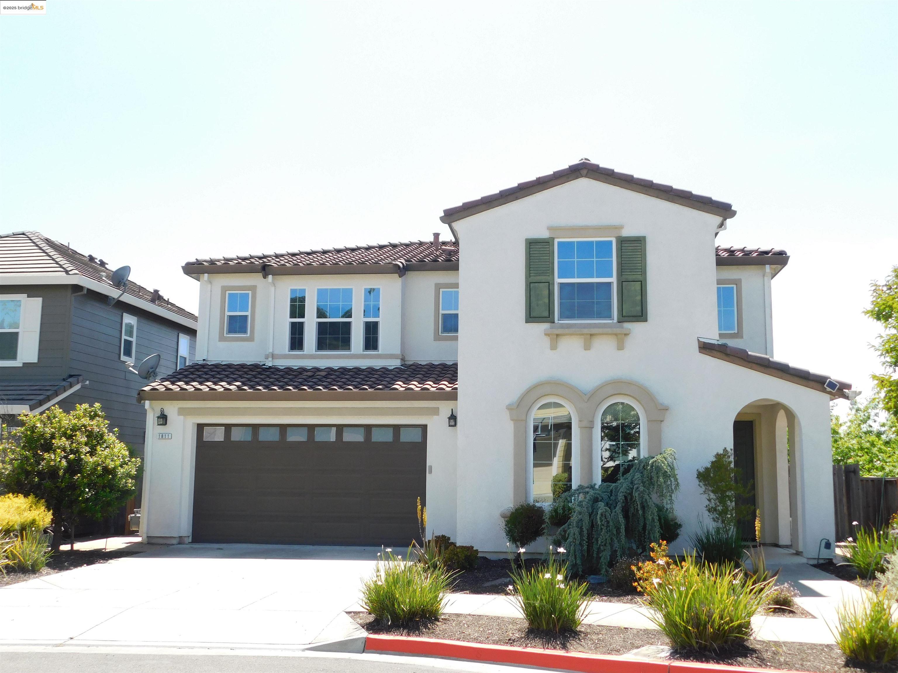 Detail Gallery Image 1 of 21 For 1811 Velvetleaf Ln, Santa Rosa,  CA 95404 - 4 Beds | 3 Baths