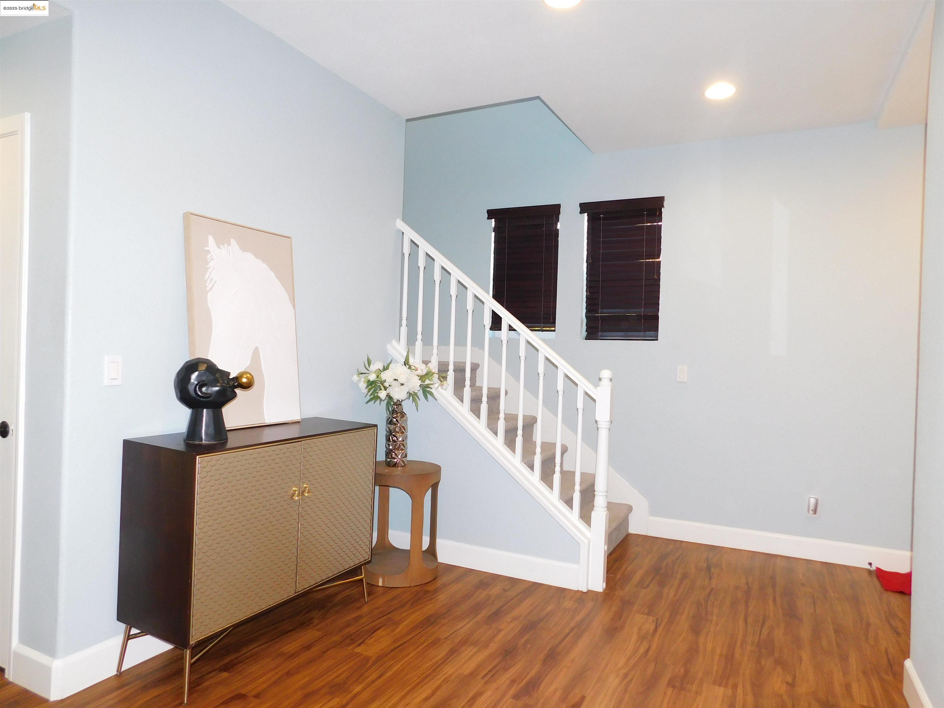 Detail Gallery Image 6 of 21 For 1811 Velvetleaf Ln, Santa Rosa,  CA 95404 - 4 Beds | 3 Baths