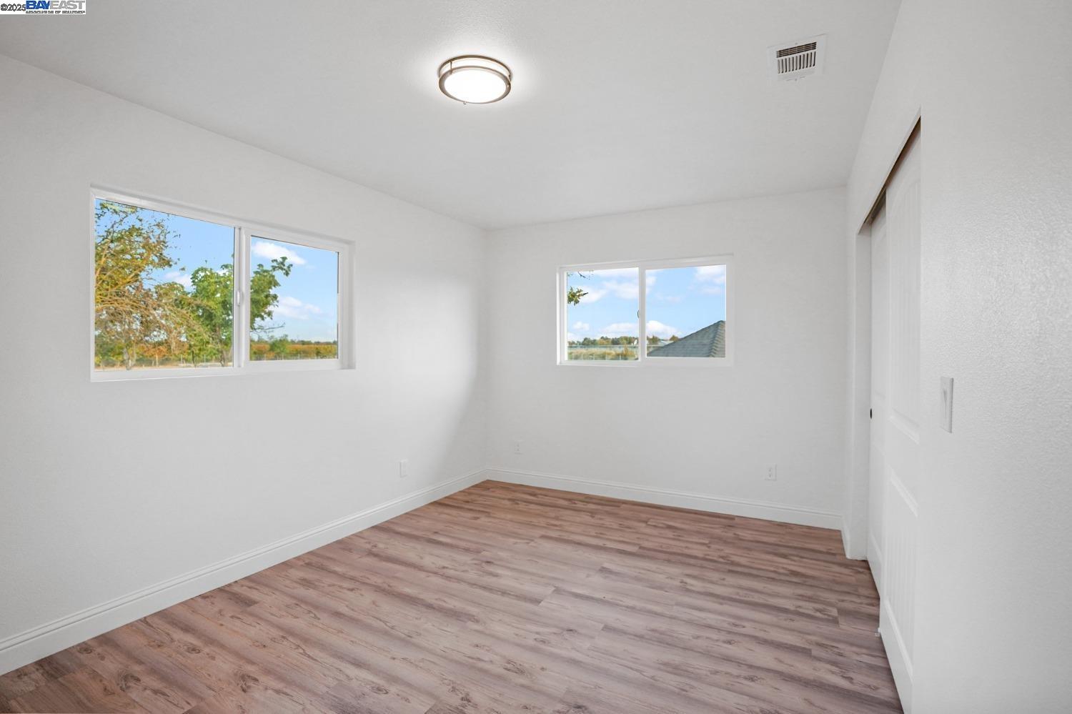Detail Gallery Image 16 of 26 For 4950 Nadotti Rd, Stockton,  CA 95215 - 5 Beds | 3/1 Baths