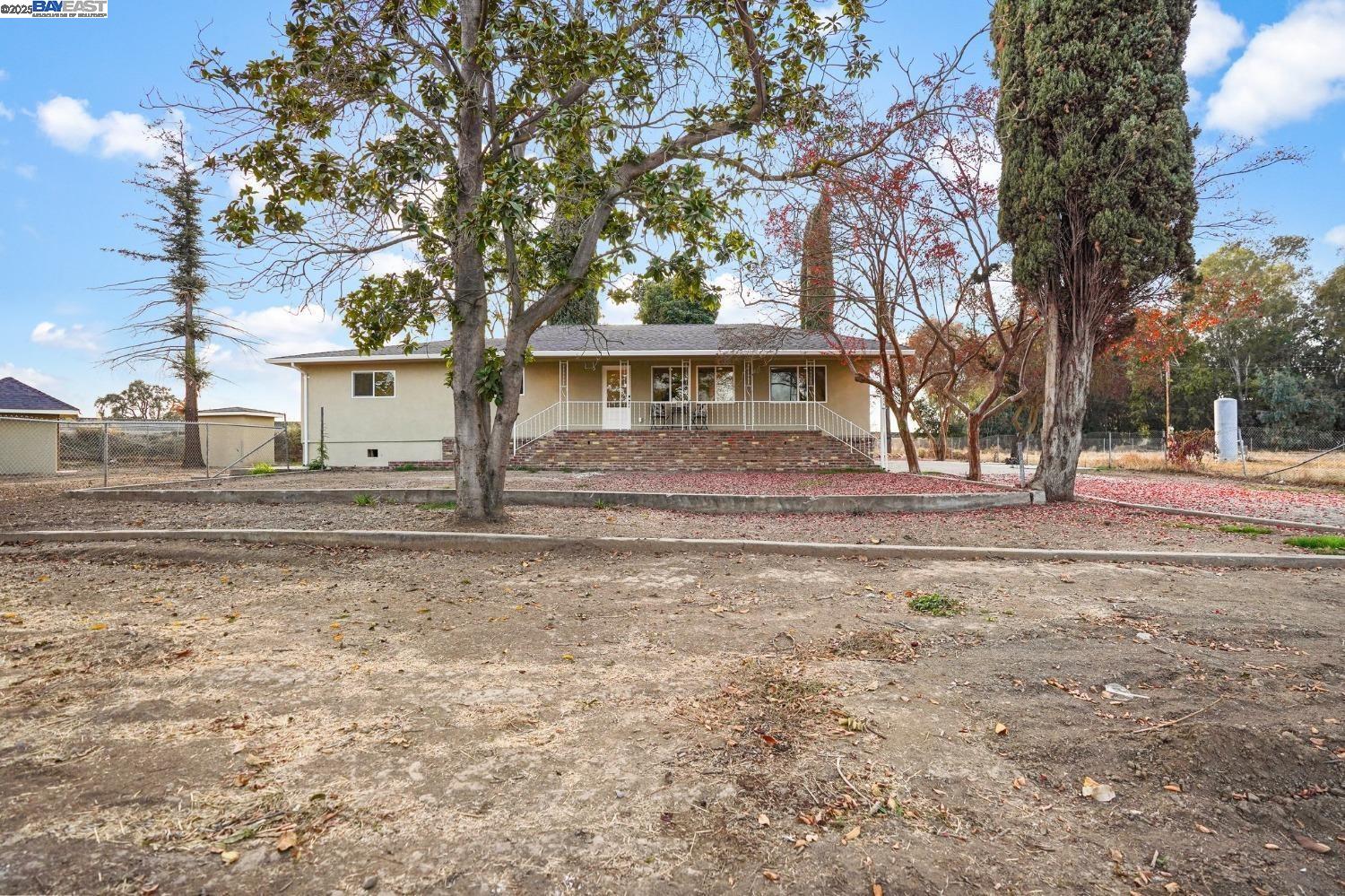 Detail Gallery Image 18 of 26 For 4950 Nadotti Rd, Stockton,  CA 95215 - 5 Beds | 3/1 Baths