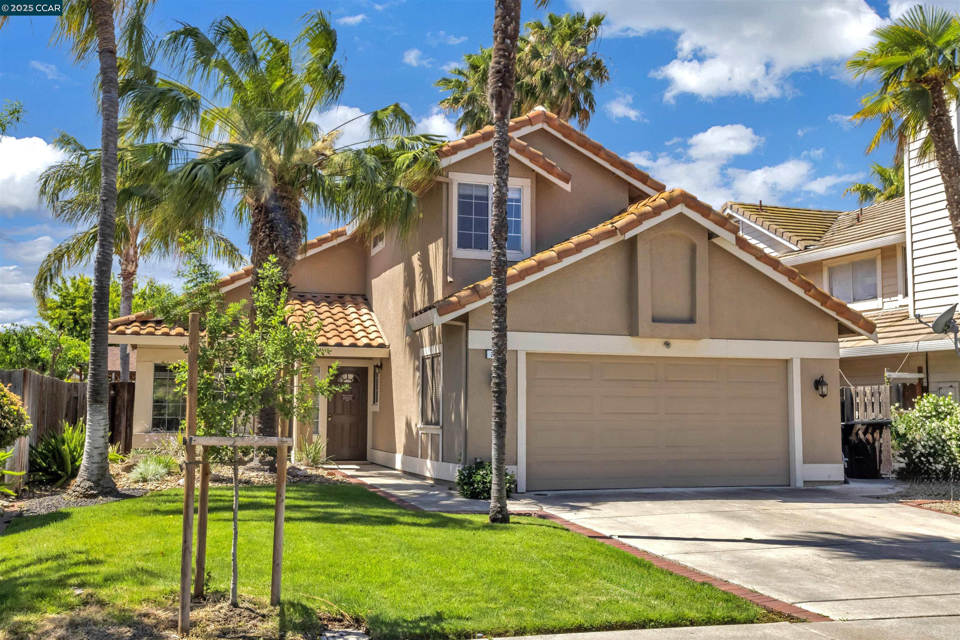 Detail Gallery Image 2 of 37 For 270 E Mount Diablo Ave, Tracy,  CA 95376 - 3 Beds | 2/1 Baths