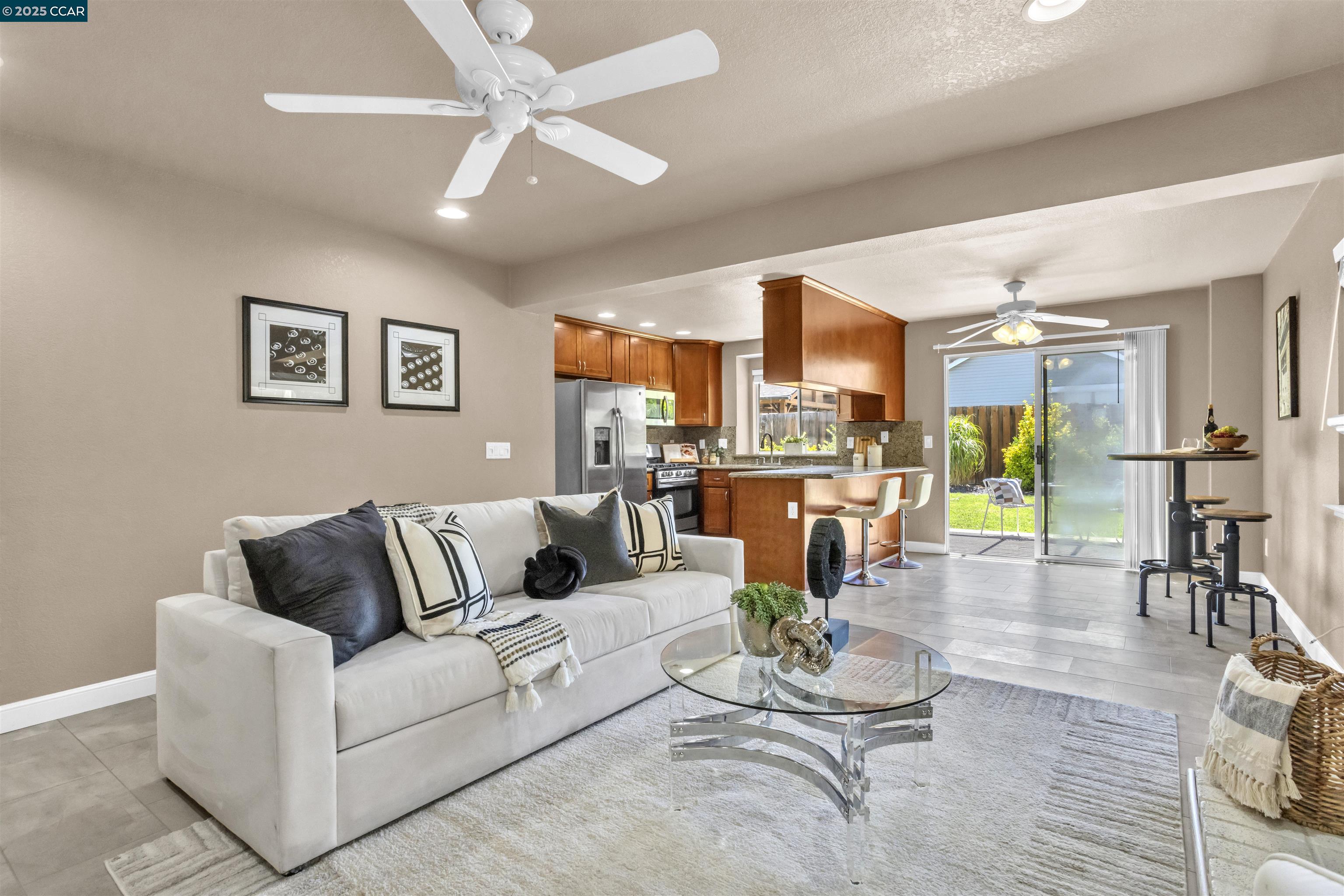Detail Gallery Image 12 of 37 For 270 E Mount Diablo Ave, Tracy,  CA 95376 - 3 Beds | 2/1 Baths