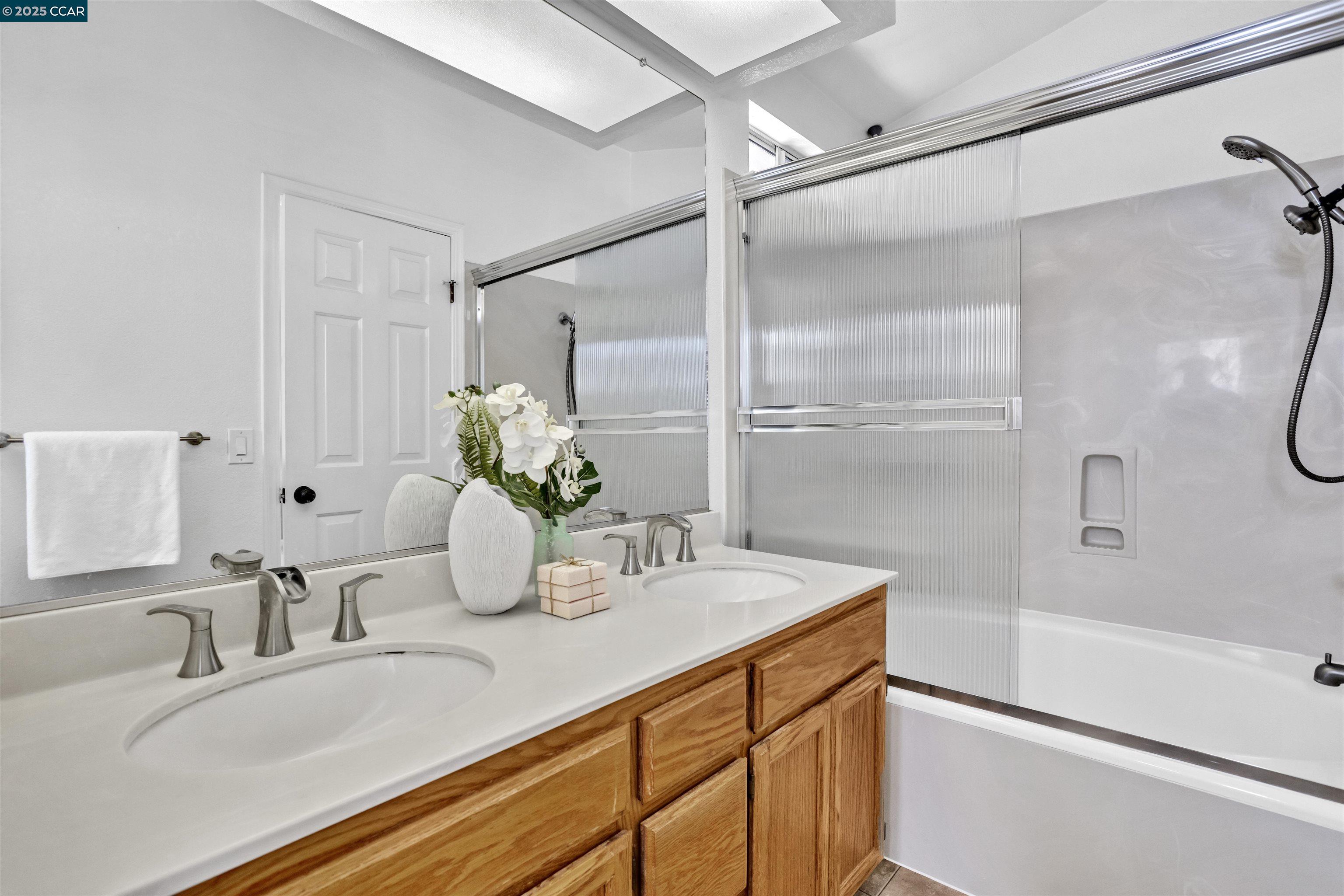 Detail Gallery Image 24 of 37 For 270 E Mount Diablo Ave, Tracy,  CA 95376 - 3 Beds | 2/1 Baths