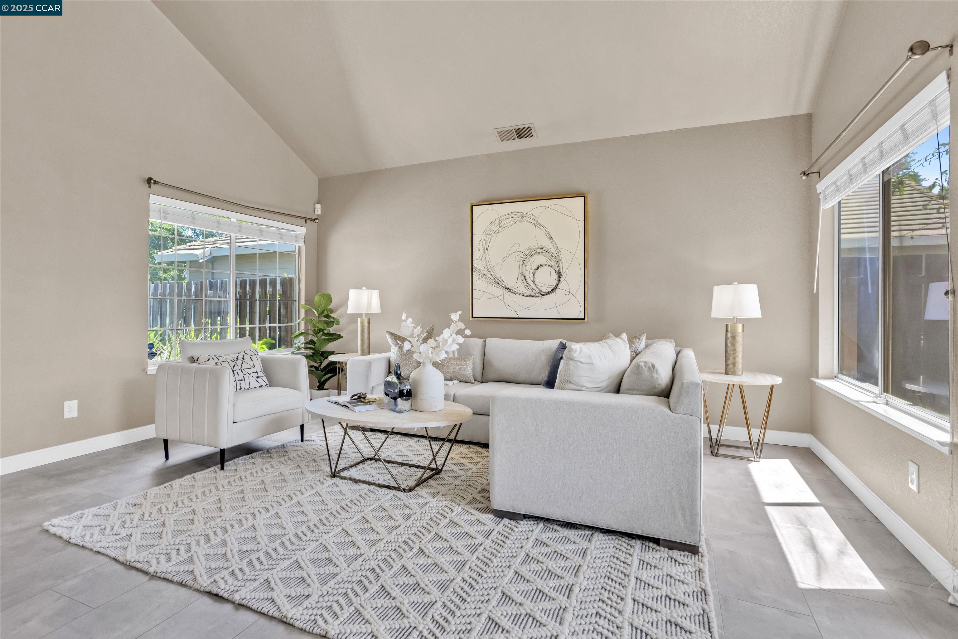 Detail Gallery Image 6 of 37 For 270 E Mount Diablo Ave, Tracy,  CA 95376 - 3 Beds | 2/1 Baths