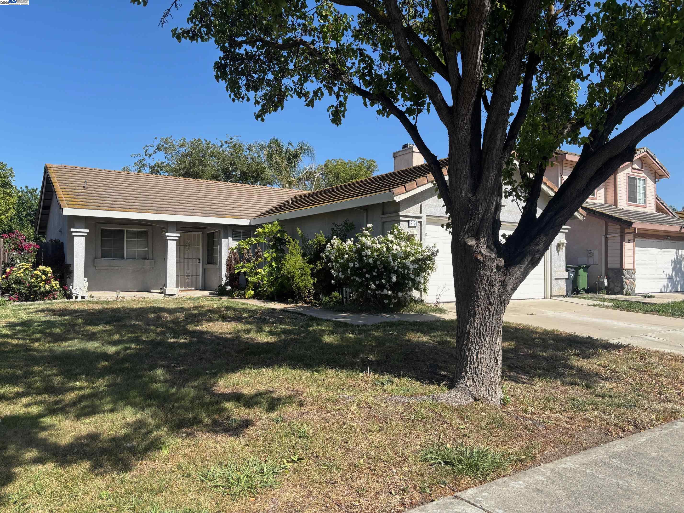 Detail Gallery Image 1 of 1 For 2124 Florentine Wy, Tracy,  CA 95376-2250 - 3 Beds | 2 Baths