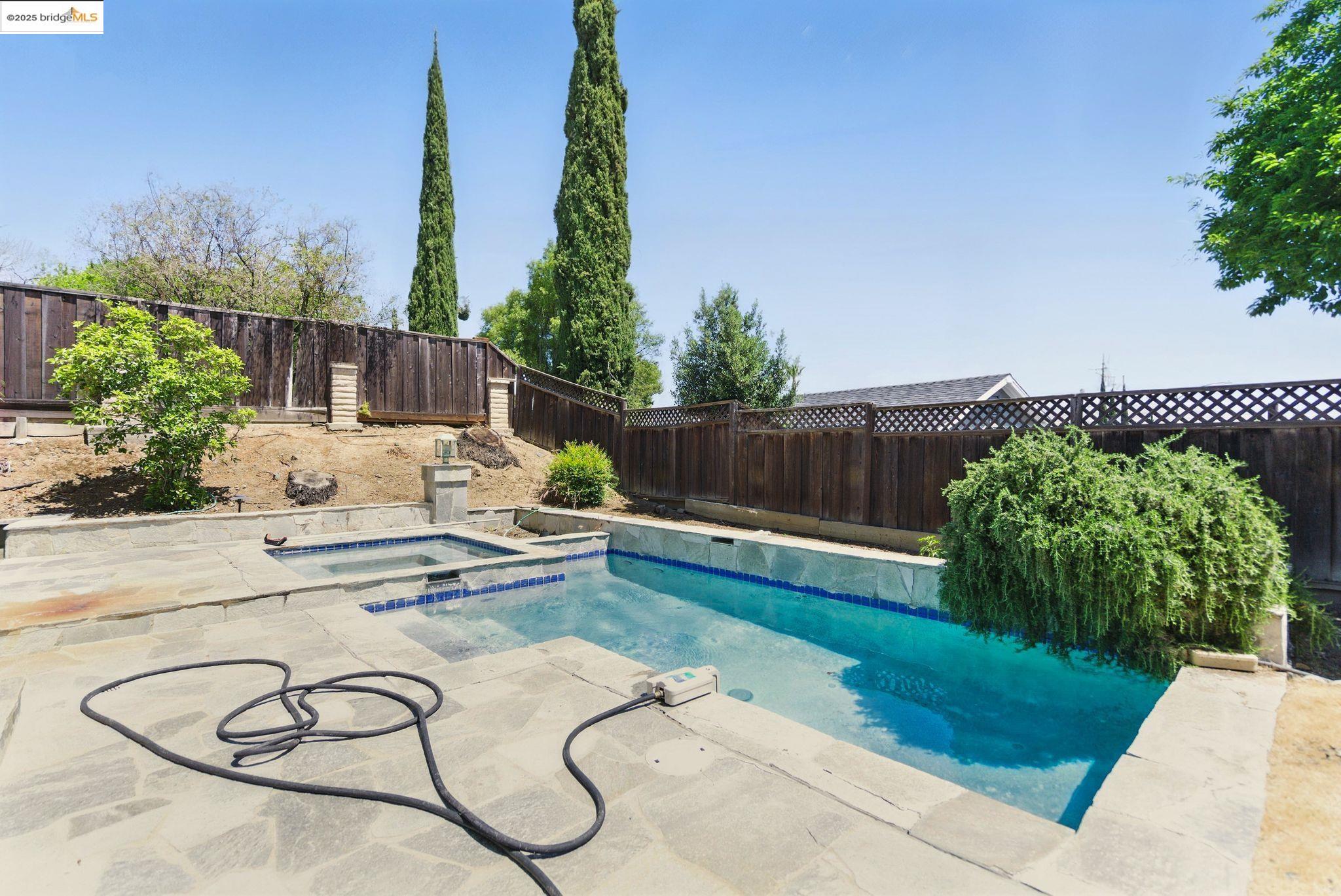 Detail Gallery Image 31 of 36 For 6223 Valroy Dr, San Jose,  CA 95123 - 5 Beds | 3 Baths