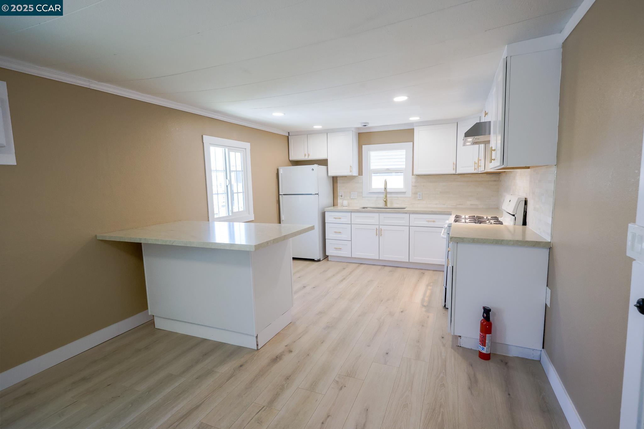 Detail Gallery Image 7 of 19 For 4400 Gateway Road Spc. 54 #54,  Bethel Island,  CA 94511 - 1 Beds | 1 Baths