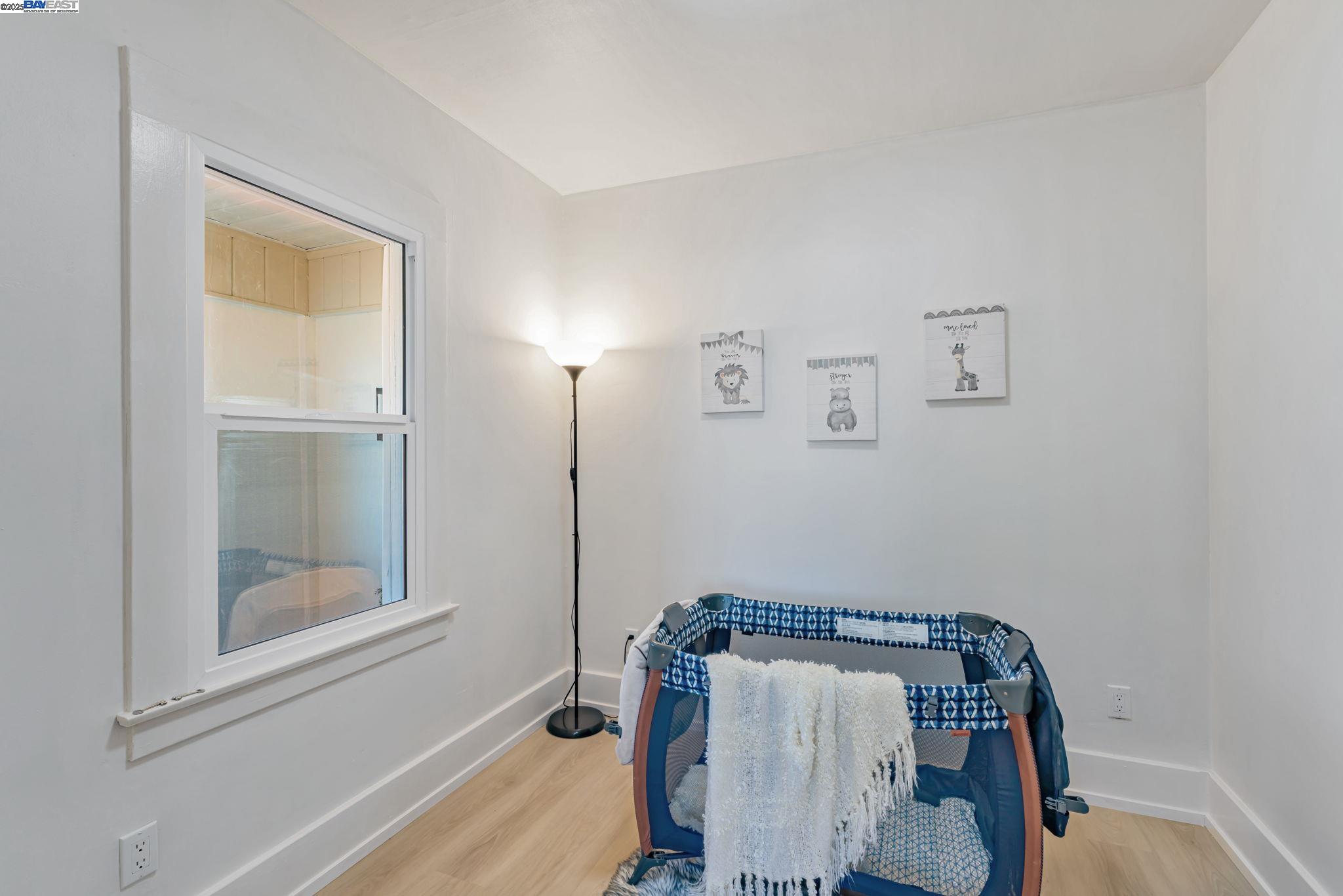 Detail Gallery Image 23 of 38 For 2720 Short St, Oakland,  CA 94619 - 2 Beds | 1 Baths