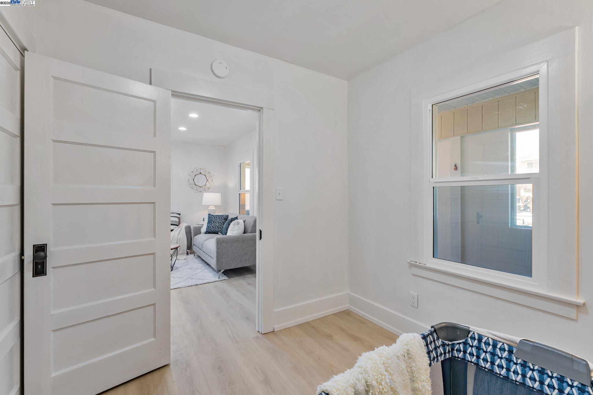 Detail Gallery Image 24 of 38 For 2720 Short St, Oakland,  CA 94619 - 2 Beds | 1 Baths