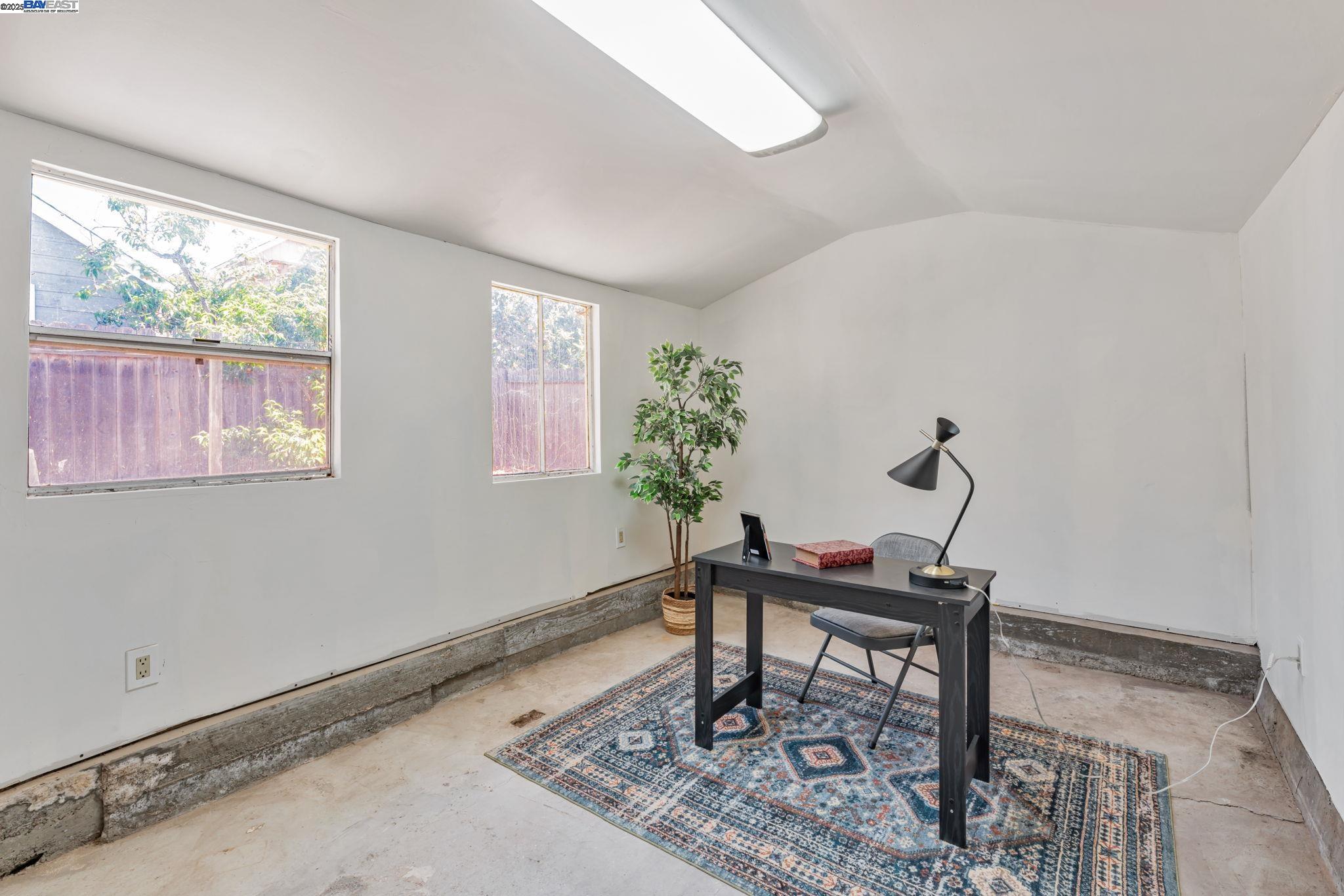 Detail Gallery Image 29 of 38 For 2720 Short St, Oakland,  CA 94619 - 2 Beds | 1 Baths