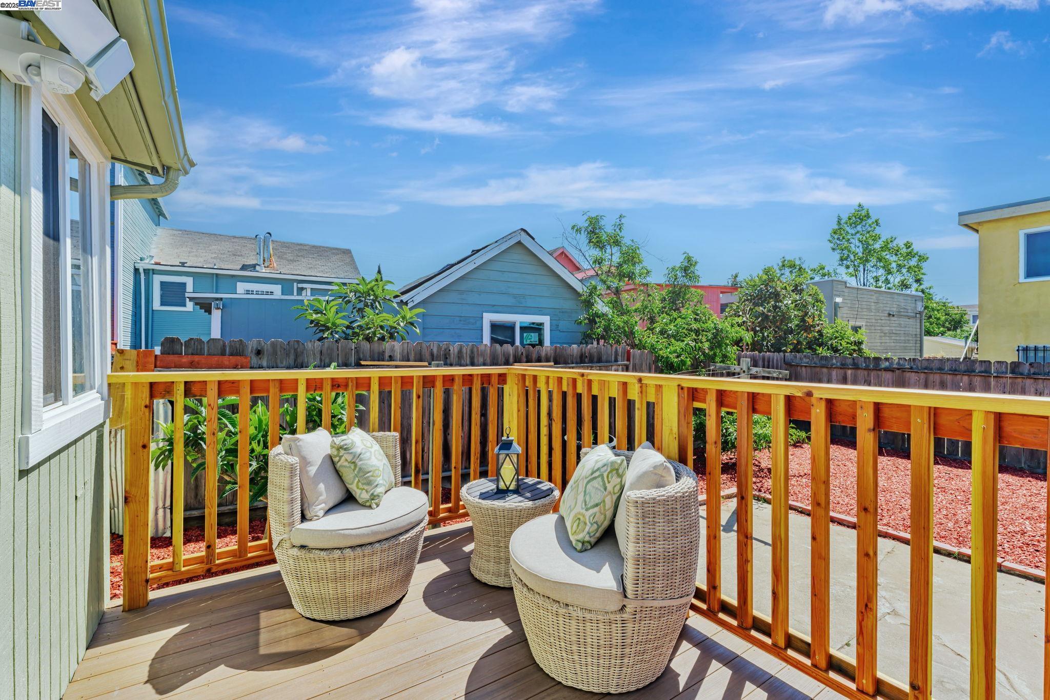 Detail Gallery Image 30 of 38 For 2720 Short St, Oakland,  CA 94619 - 2 Beds | 1 Baths