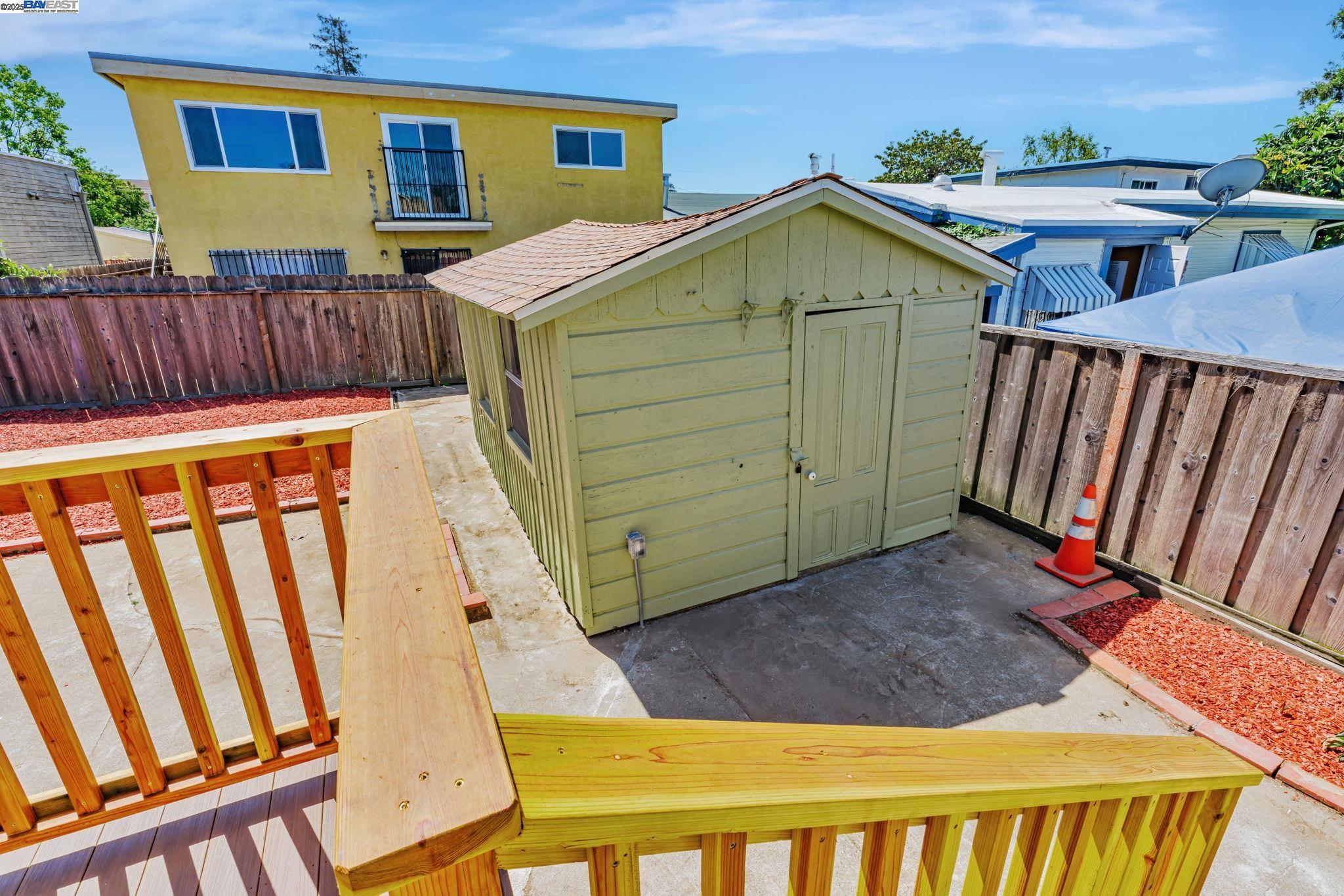 Detail Gallery Image 32 of 38 For 2720 Short St, Oakland,  CA 94619 - 2 Beds | 1 Baths