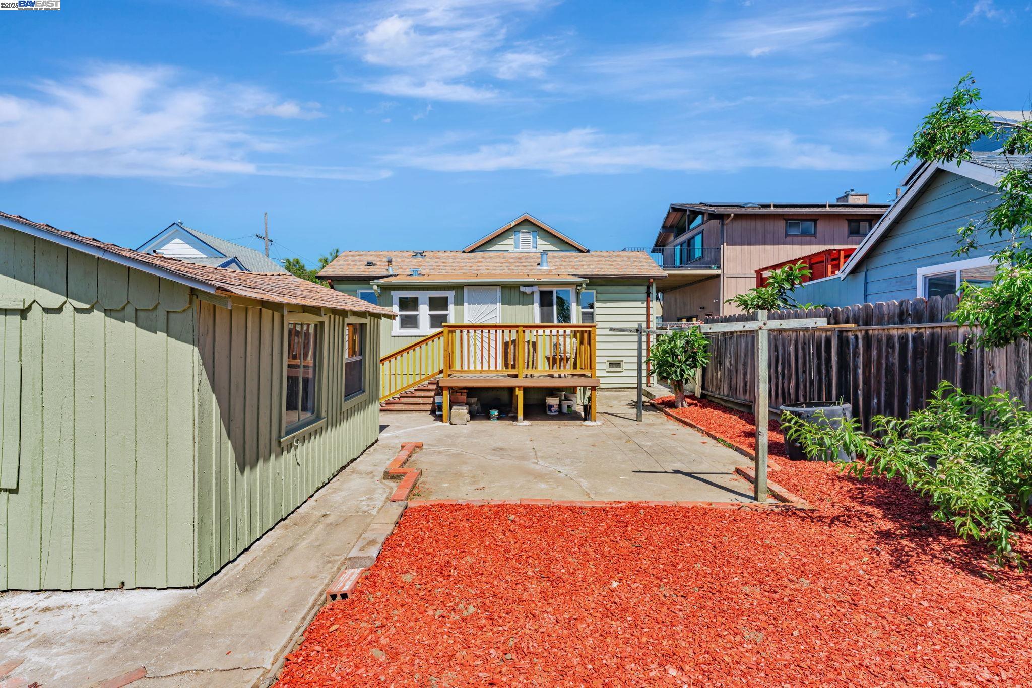 Detail Gallery Image 35 of 38 For 2720 Short St, Oakland,  CA 94619 - 2 Beds | 1 Baths