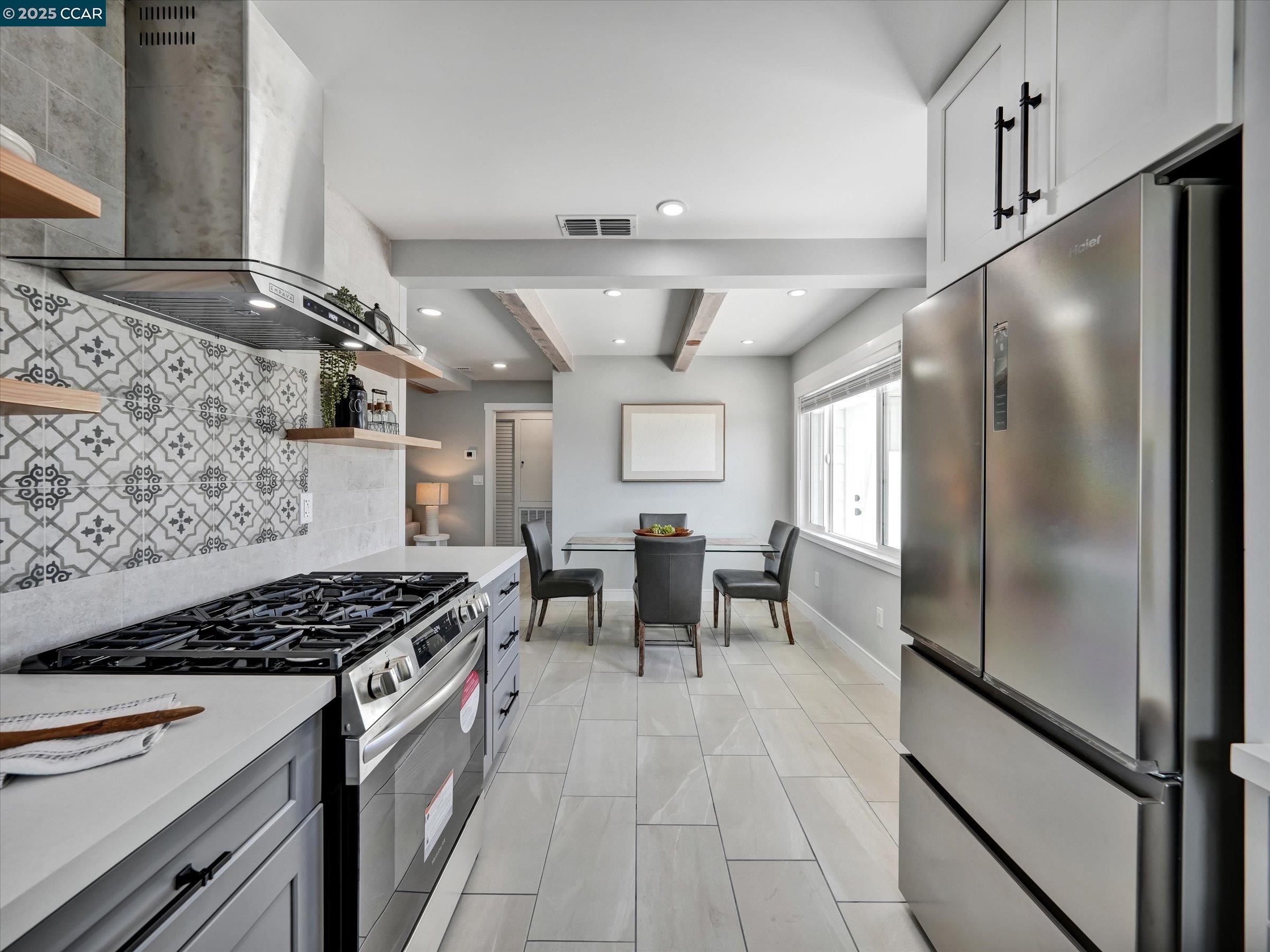 Detail Gallery Image 22 of 60 For 712 Banks Dr, Richmond,  CA 94806 - 4 Beds | 2 Baths