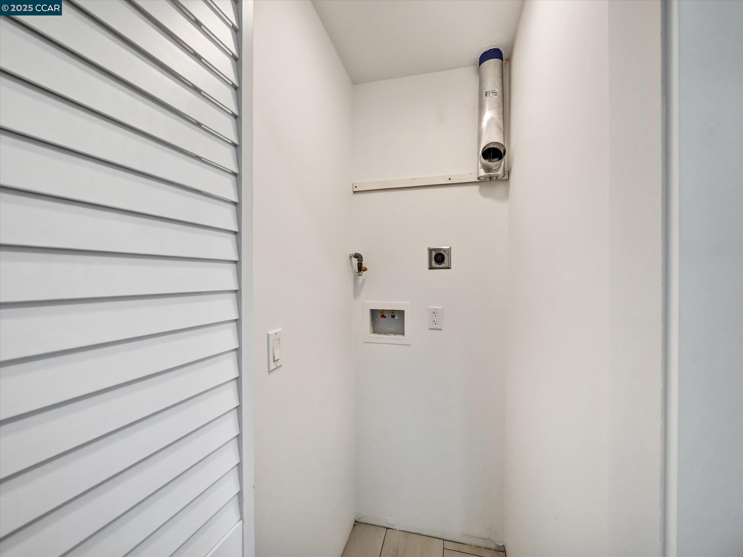 Detail Gallery Image 32 of 60 For 712 Banks Dr, Richmond,  CA 94806 - 4 Beds | 2 Baths