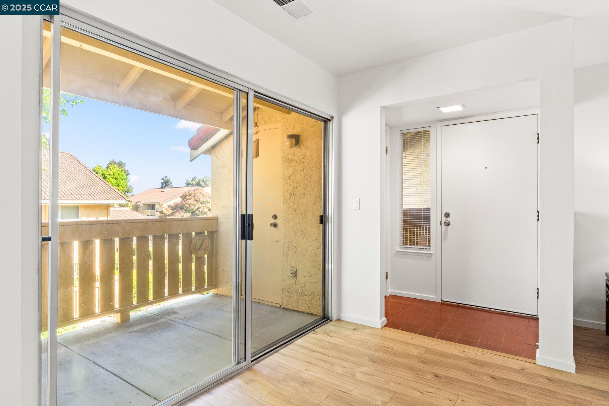 Detail Gallery Image 24 of 39 For 66 Las Moradas Cir, San Pablo,  CA 94806 - 2 Beds | 2 Baths