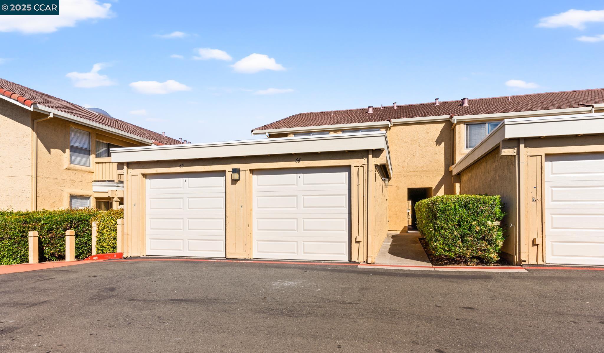Detail Gallery Image 25 of 39 For 66 Las Moradas Cir, San Pablo,  CA 94806 - 2 Beds | 2 Baths