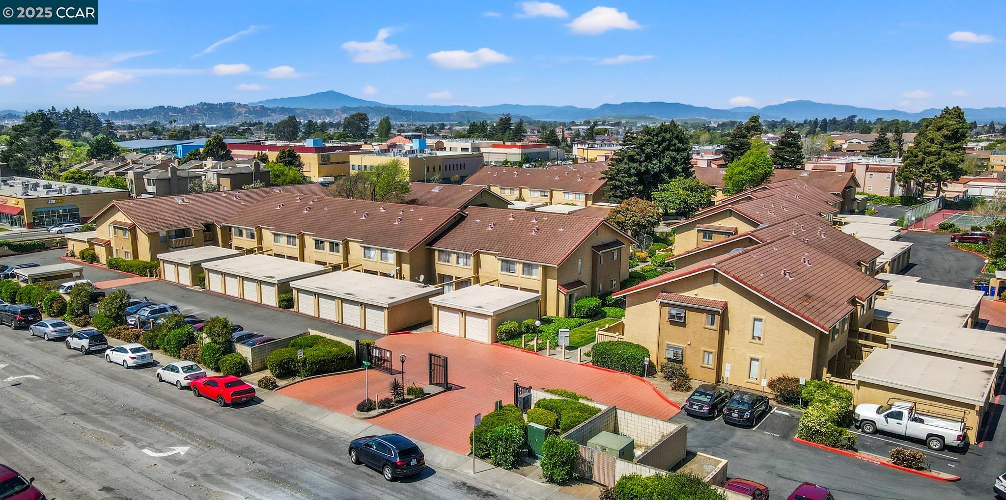Detail Gallery Image 29 of 39 For 66 Las Moradas Cir, San Pablo,  CA 94806 - 2 Beds | 2 Baths
