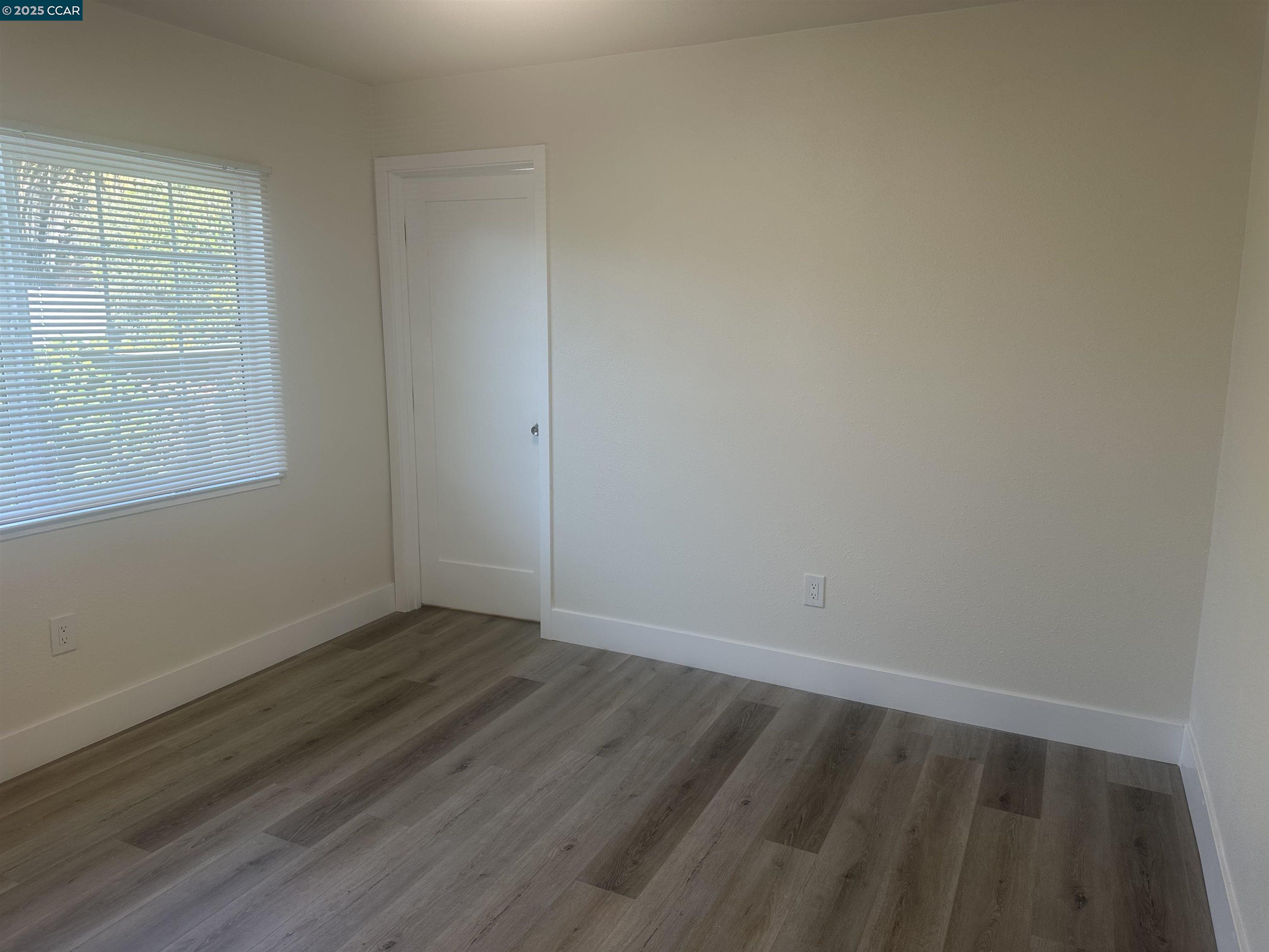 Detail Gallery Image 13 of 39 For 22676 Beech St, Hayward,  CA 94541 - 2 Beds | 2 Baths