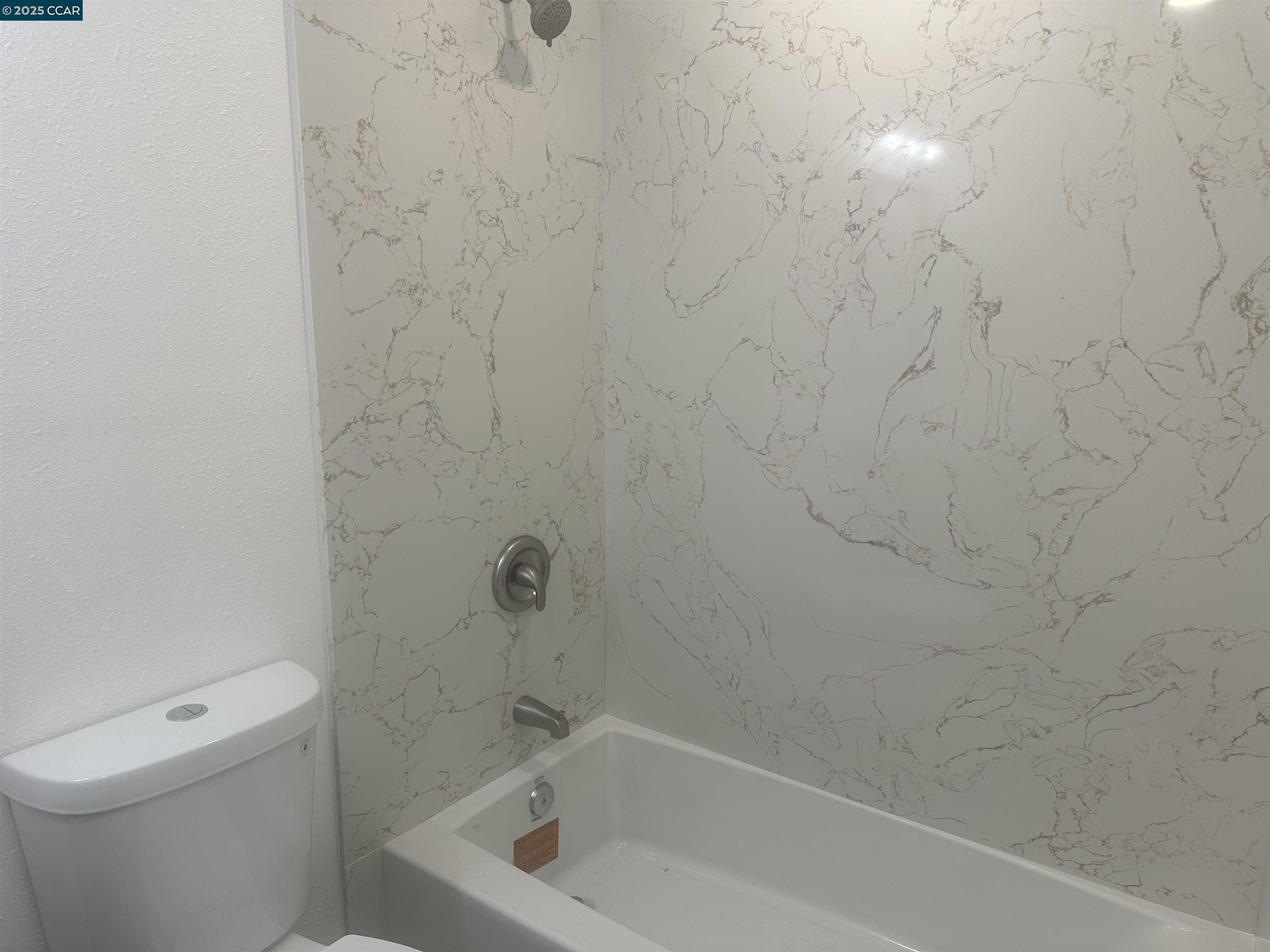 Detail Gallery Image 18 of 39 For 22676 Beech St, Hayward,  CA 94541 - 2 Beds | 2 Baths