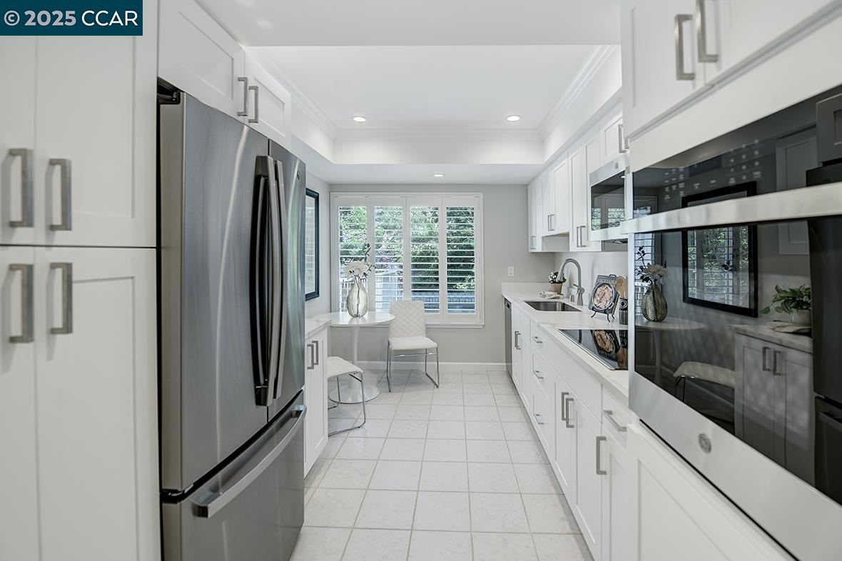 Detail Gallery Image 2 of 51 For 2055 Cactus Ct #5,  Walnut Creek,  CA 94595 - 2 Beds | 2 Baths