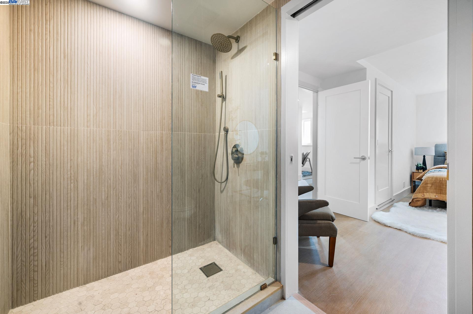 Detail Gallery Image 15 of 43 For 282 Bright St, San Francisco,  CA 94132 - 4 Beds | 2 Baths