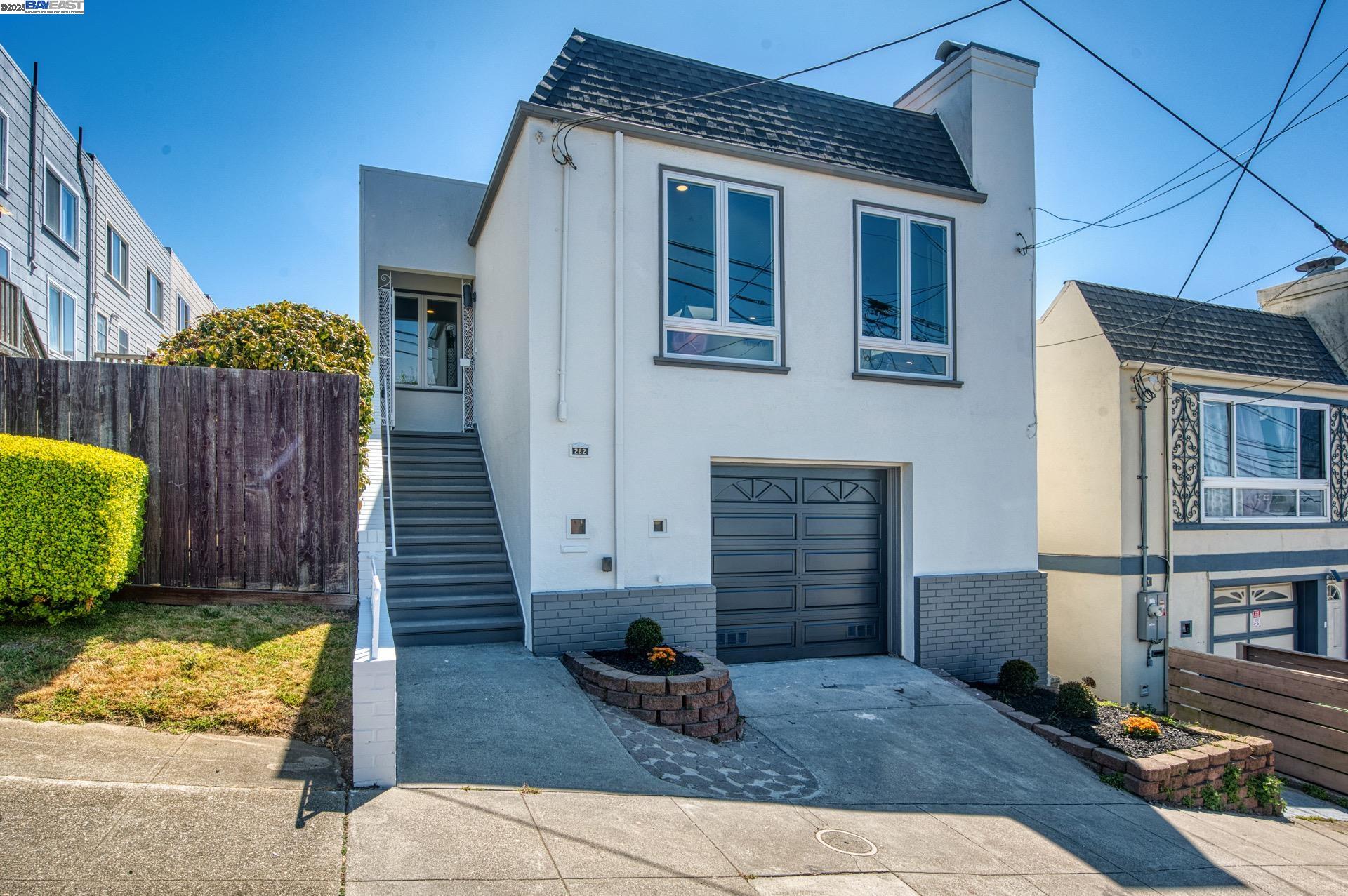 Detail Gallery Image 6 of 43 For 282 Bright St, San Francisco,  CA 94132 - 4 Beds | 2 Baths