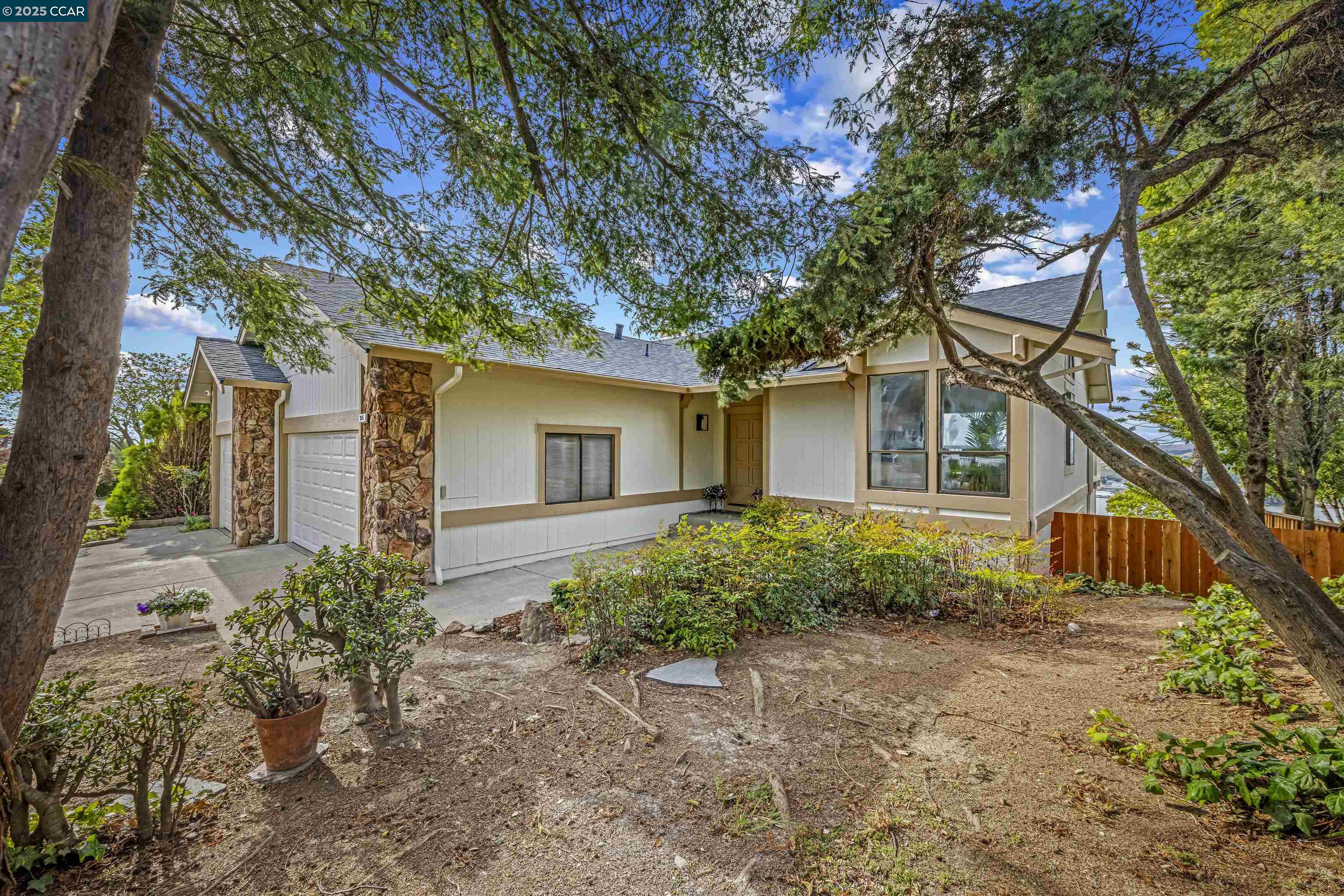 Detail Gallery Image 4 of 60 For 315 Duperu Dr, Crockett,  CA 94525 - 4 Beds | 3 Baths