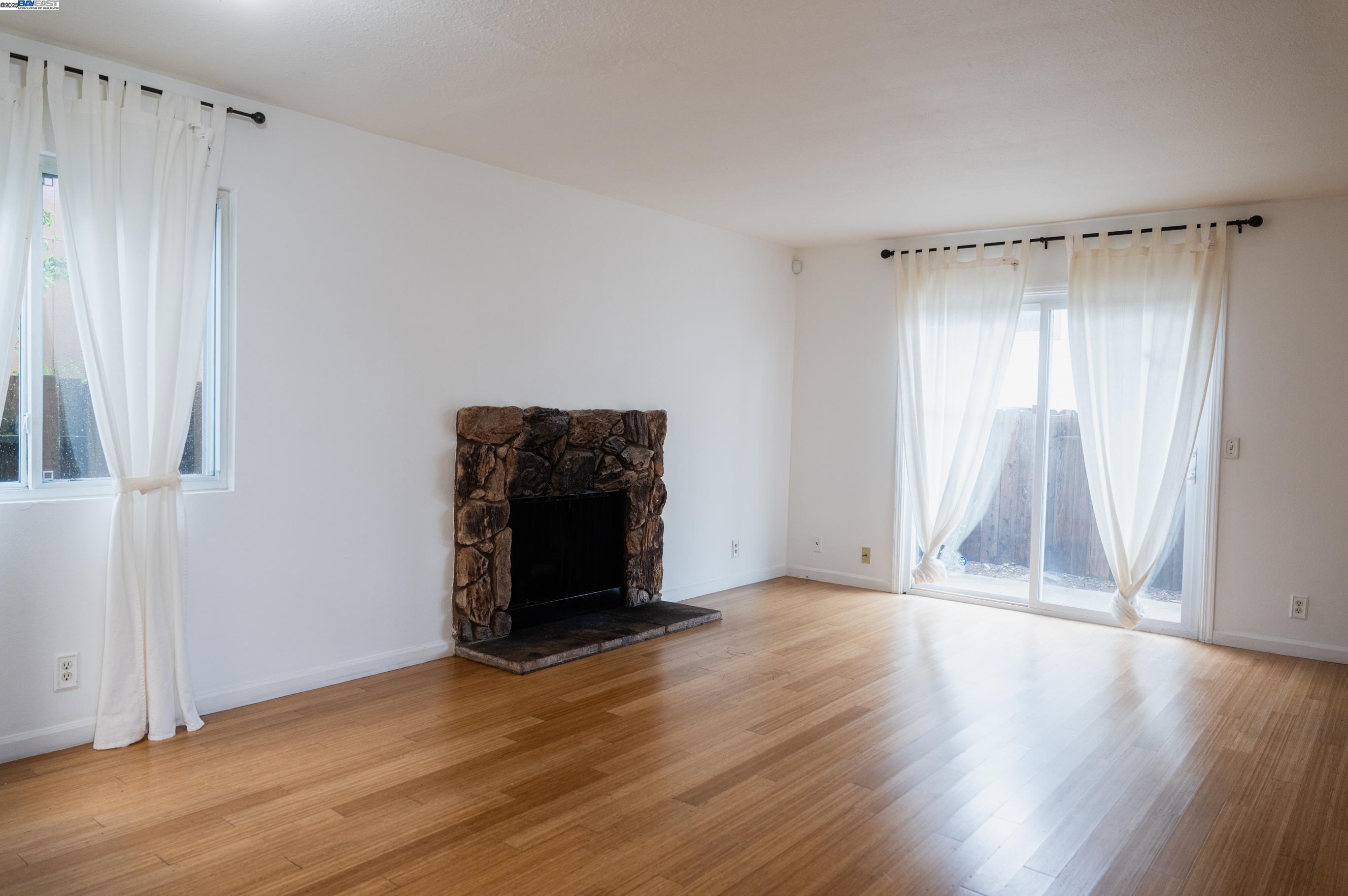 Detail Gallery Image 10 of 27 For 1731 Post Ave, San Pablo,  CA 94806 - 3 Beds | 2/1 Baths