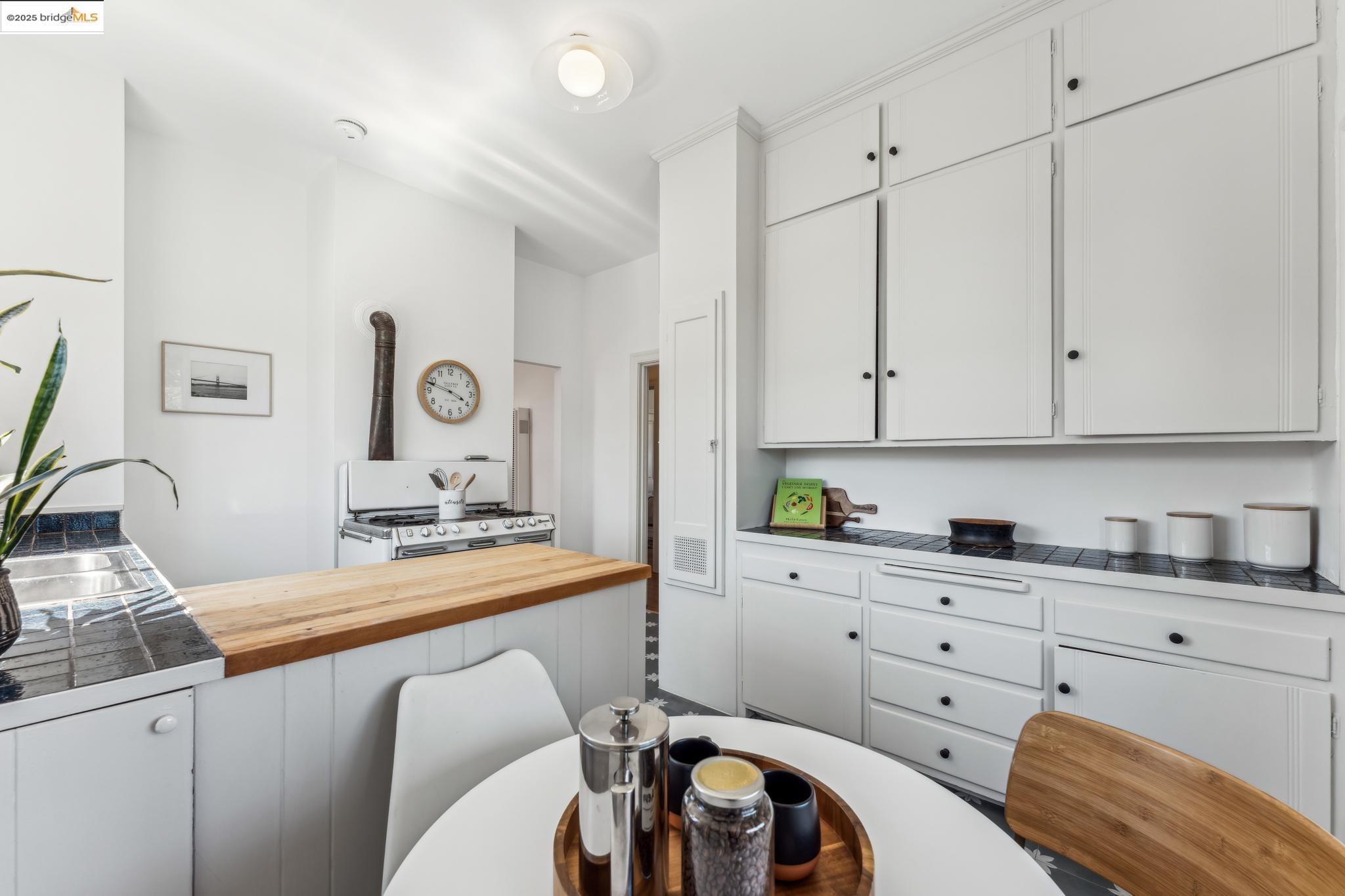 Detail Gallery Image 16 of 45 For 1734 Delaware St, Berkeley,  CA 94703 - – Beds | – Baths