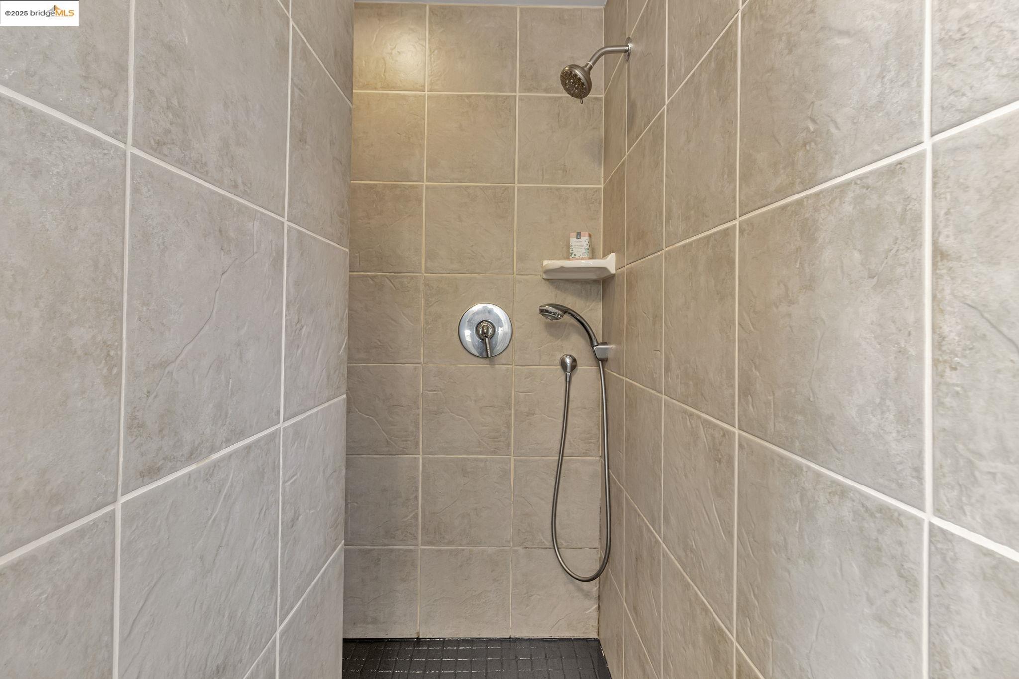 Detail Gallery Image 19 of 35 For 4053 Huntington St, Oakland,  CA 94619 - 3 Beds | 2 Baths