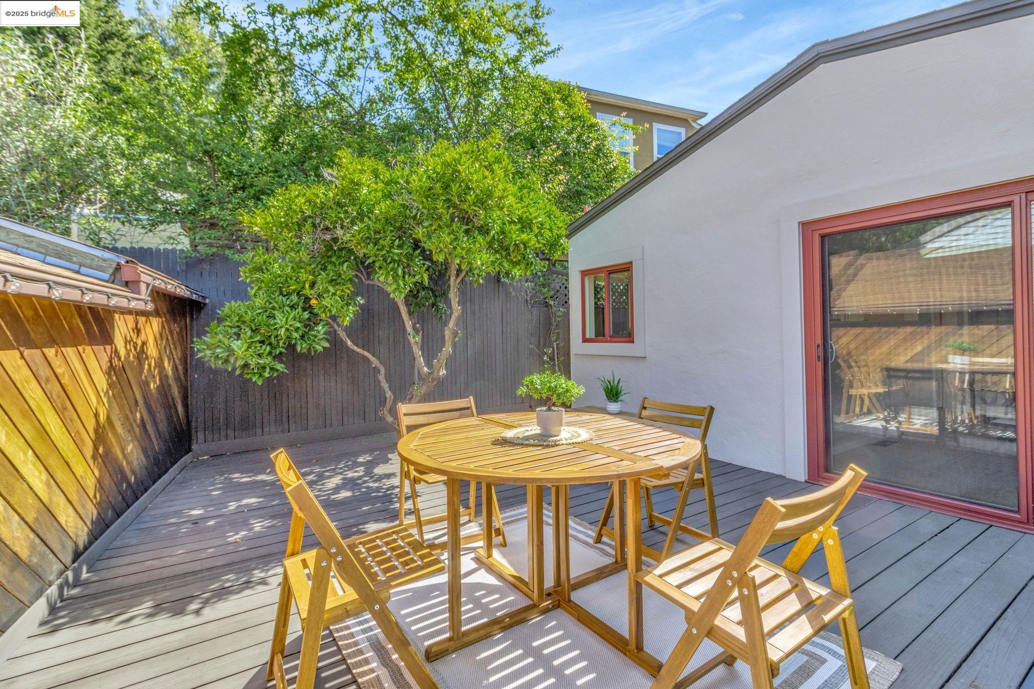 Detail Gallery Image 23 of 35 For 4053 Huntington St, Oakland,  CA 94619 - 3 Beds | 2 Baths