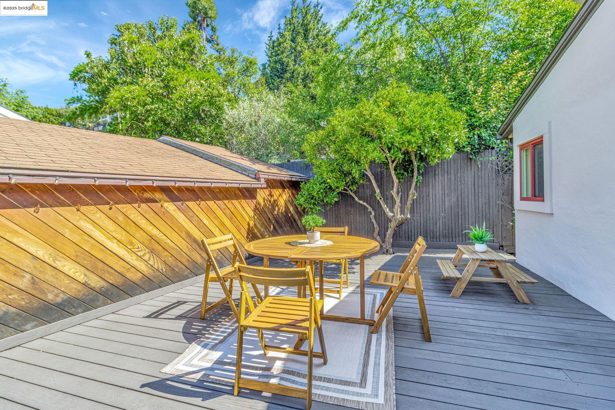 Detail Gallery Image 25 of 35 For 4053 Huntington St, Oakland,  CA 94619 - 3 Beds | 2 Baths
