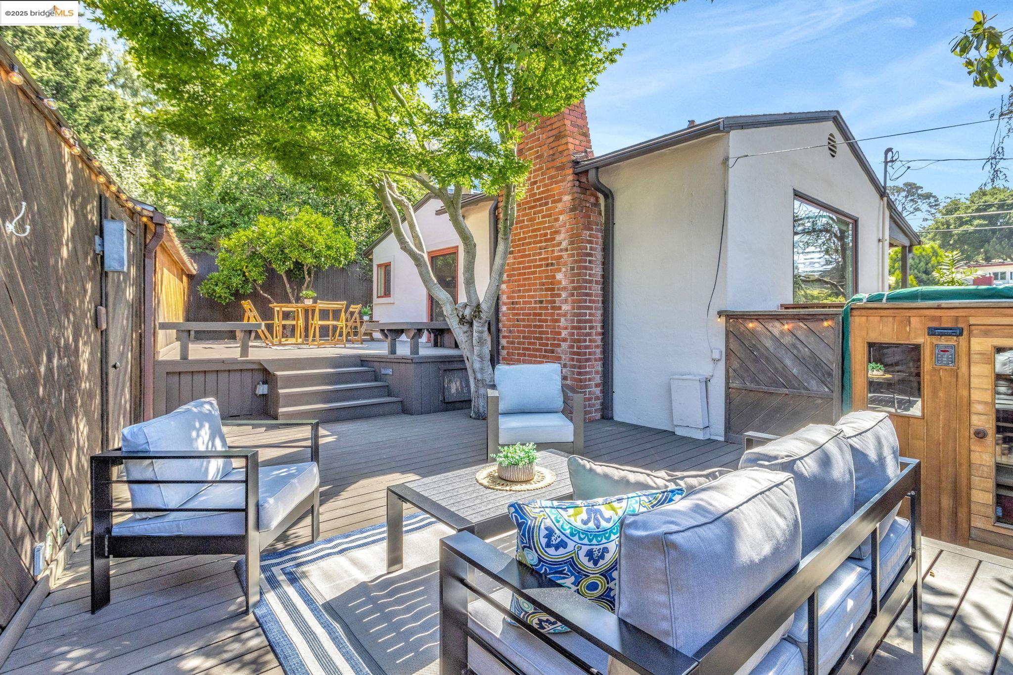 Detail Gallery Image 29 of 35 For 4053 Huntington St, Oakland,  CA 94619 - 3 Beds | 2 Baths