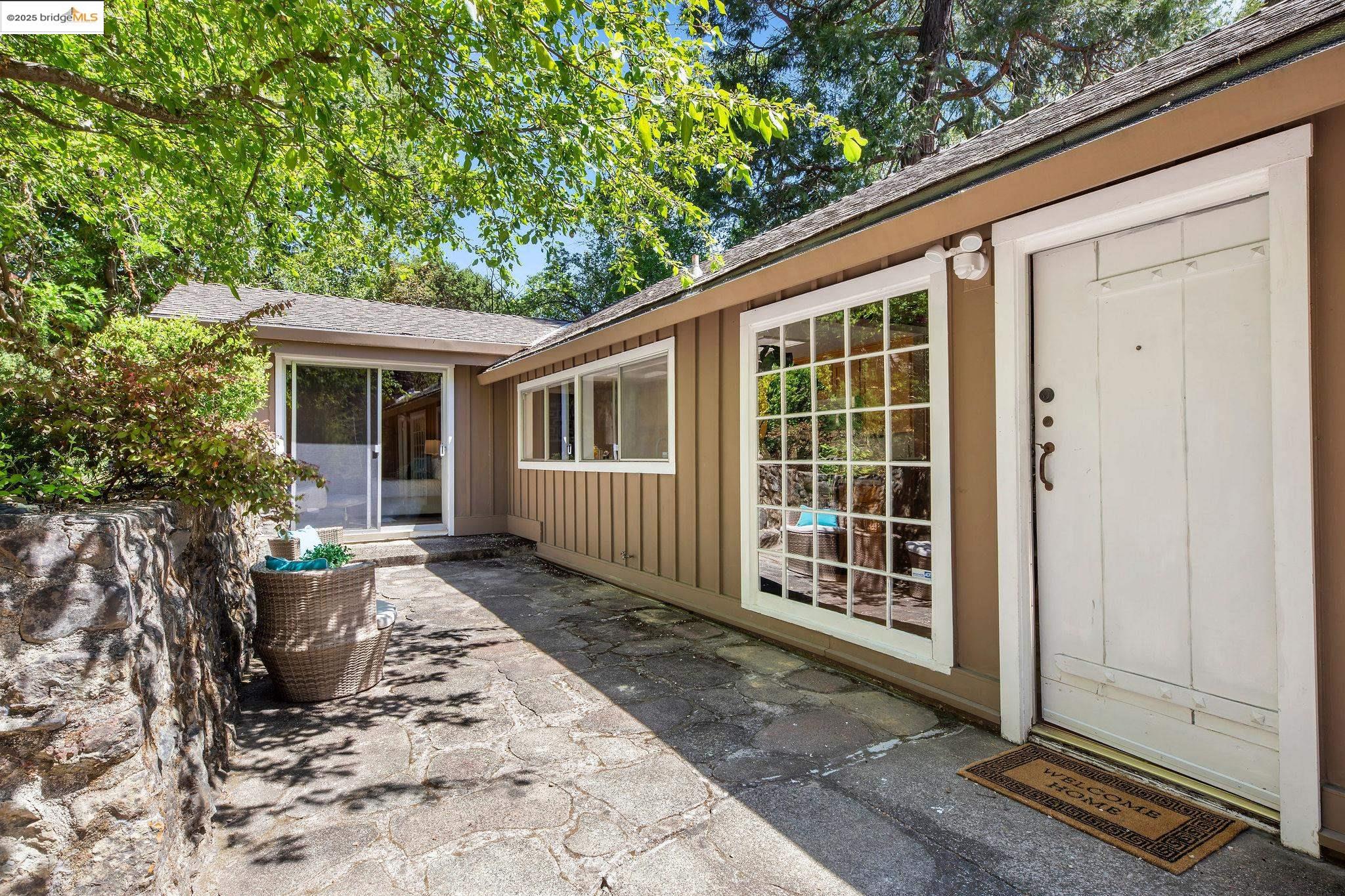 Detail Gallery Image 25 of 38 For 1019 Los Trancos Rd, Portola Valley,  CA 94028 - 3 Beds | 1/1 Baths