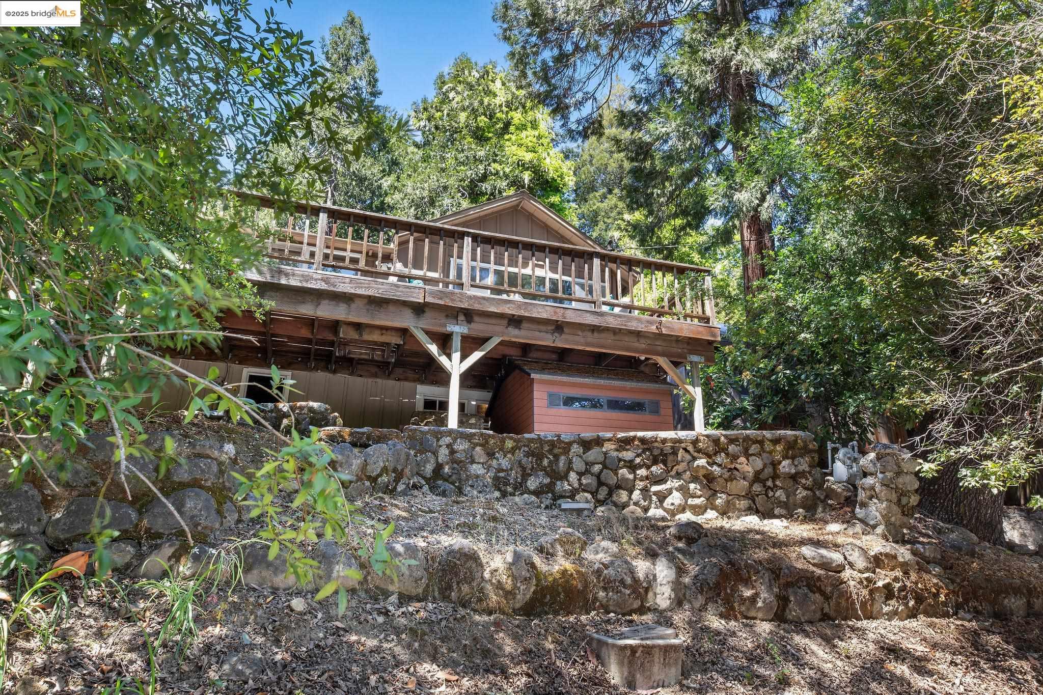 Detail Gallery Image 29 of 38 For 1019 Los Trancos Rd, Portola Valley,  CA 94028 - 3 Beds | 1/1 Baths